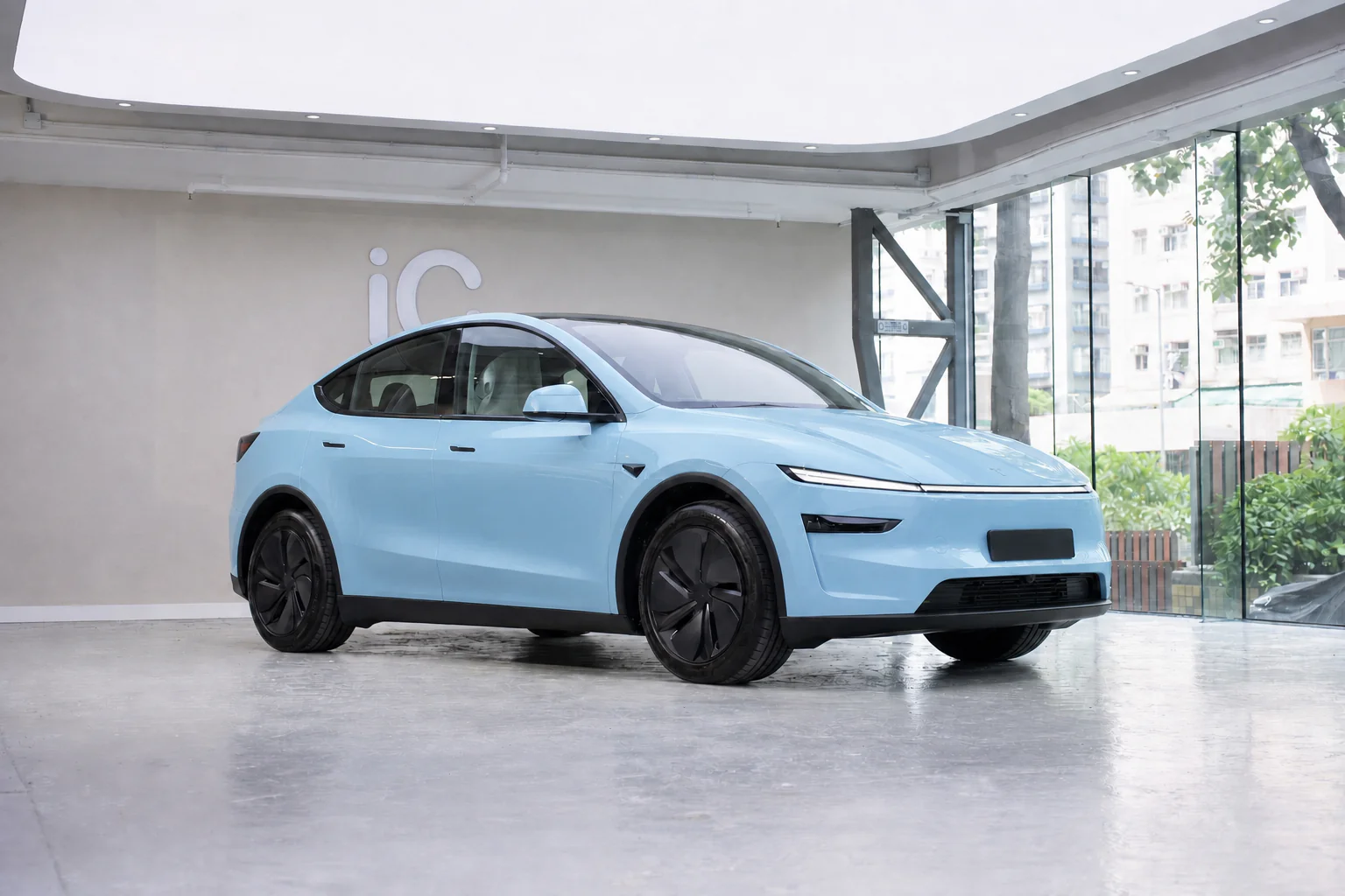 Surge Blue Tesla Model Y 模擬效果