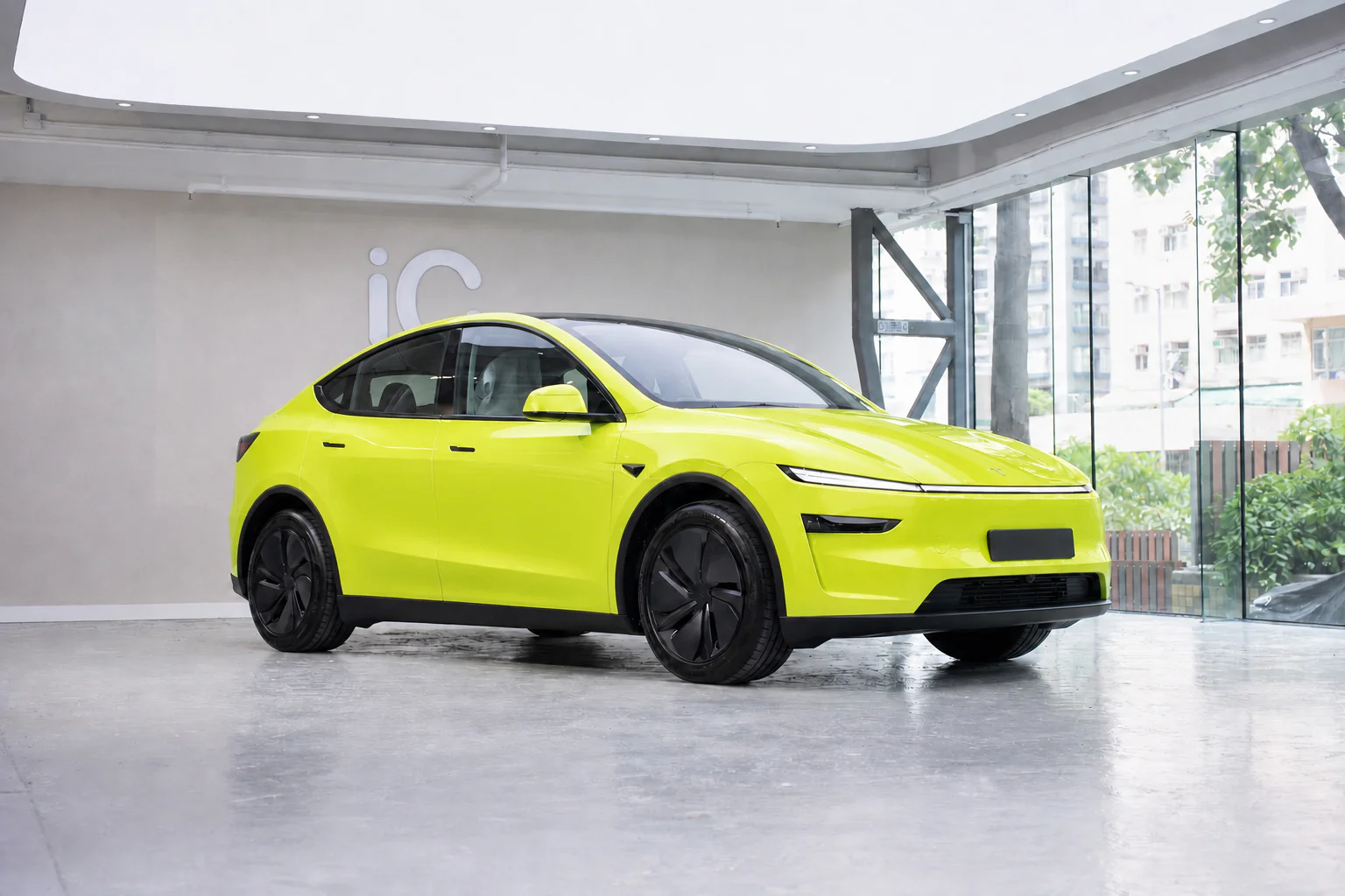 Acid Green Tesla Model Y 模擬效果