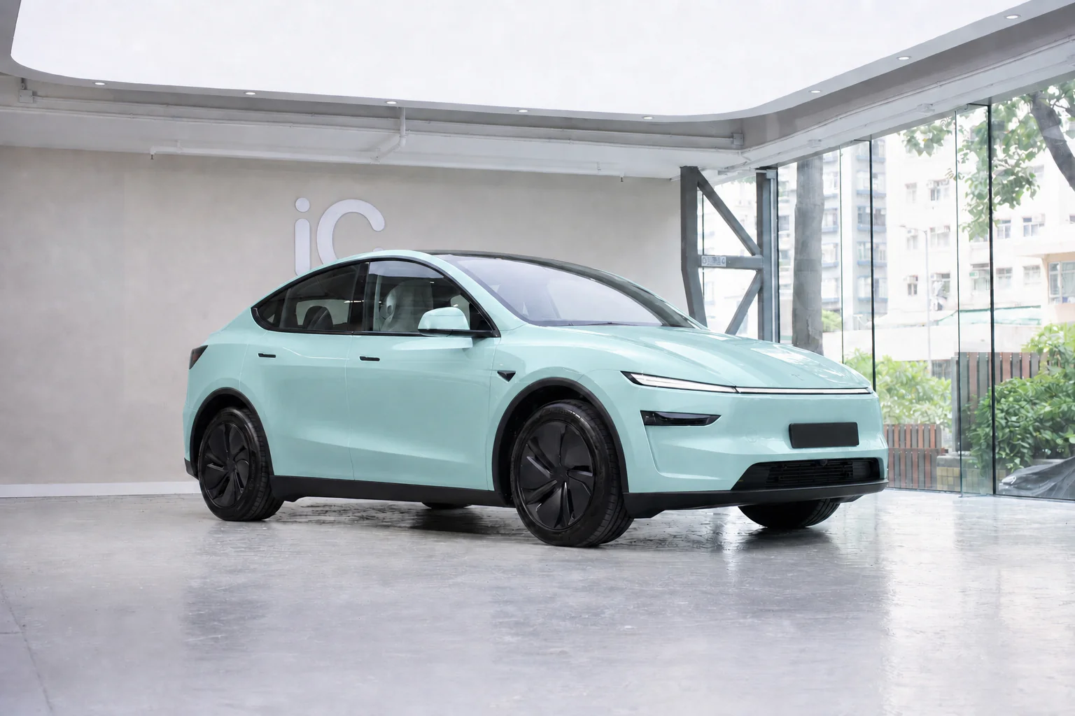 Saga Green Tesla Model Y 模擬效果