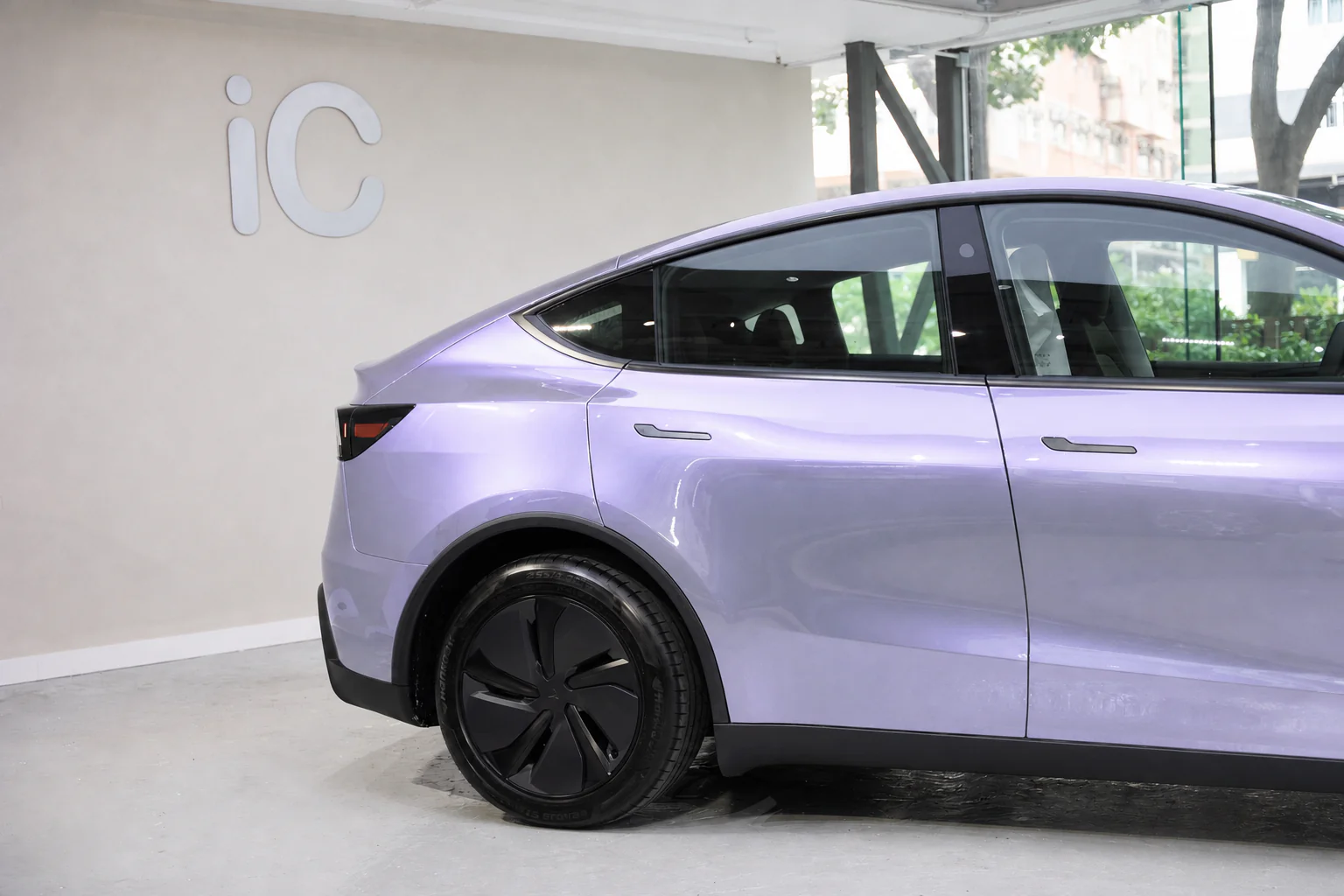 Dusk Grey Purple Tesla Model Y 模擬效果