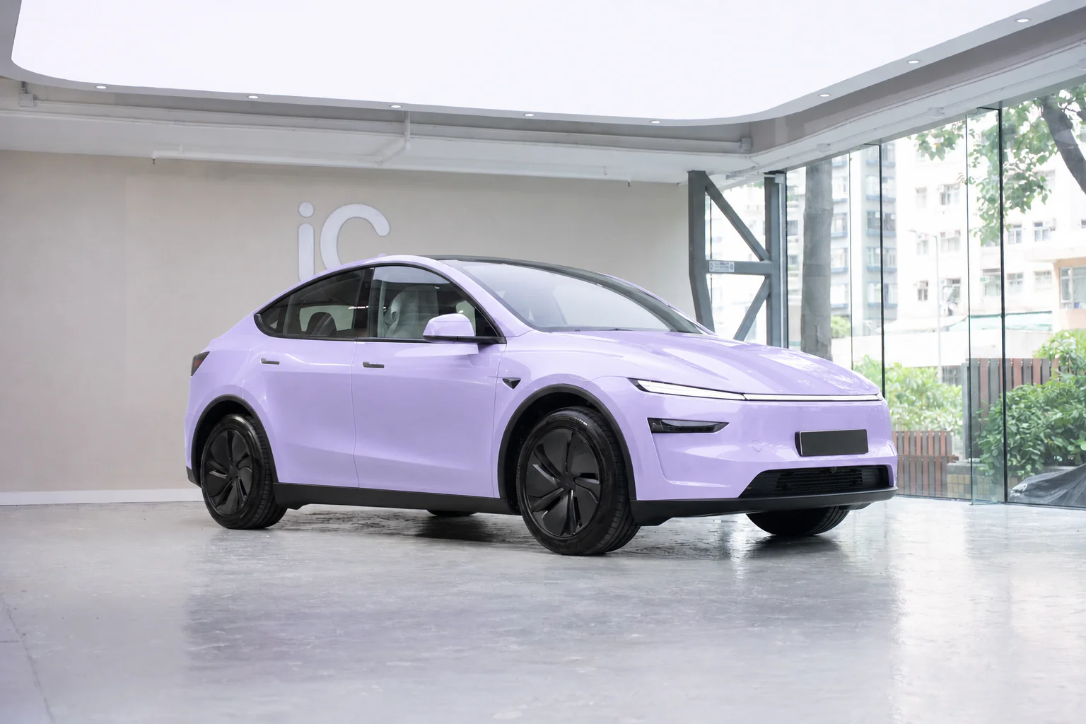 Starlight Lavender Metallic Tesla Model Y 模擬效果