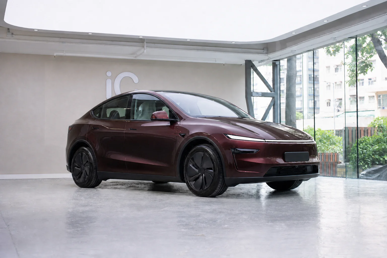 Night Ruby Tesla Model Y 模擬效果