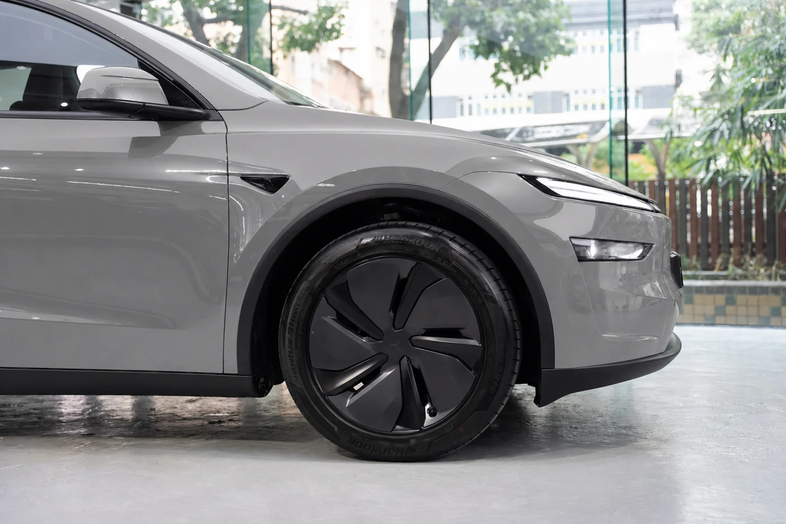 Grace Slate Tesla Model Y 模擬效果