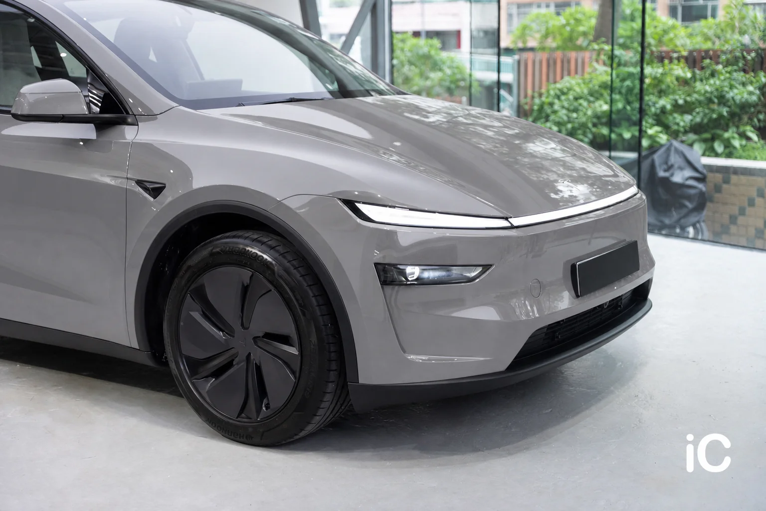 Grace Slate Tesla Model Y 模擬效果