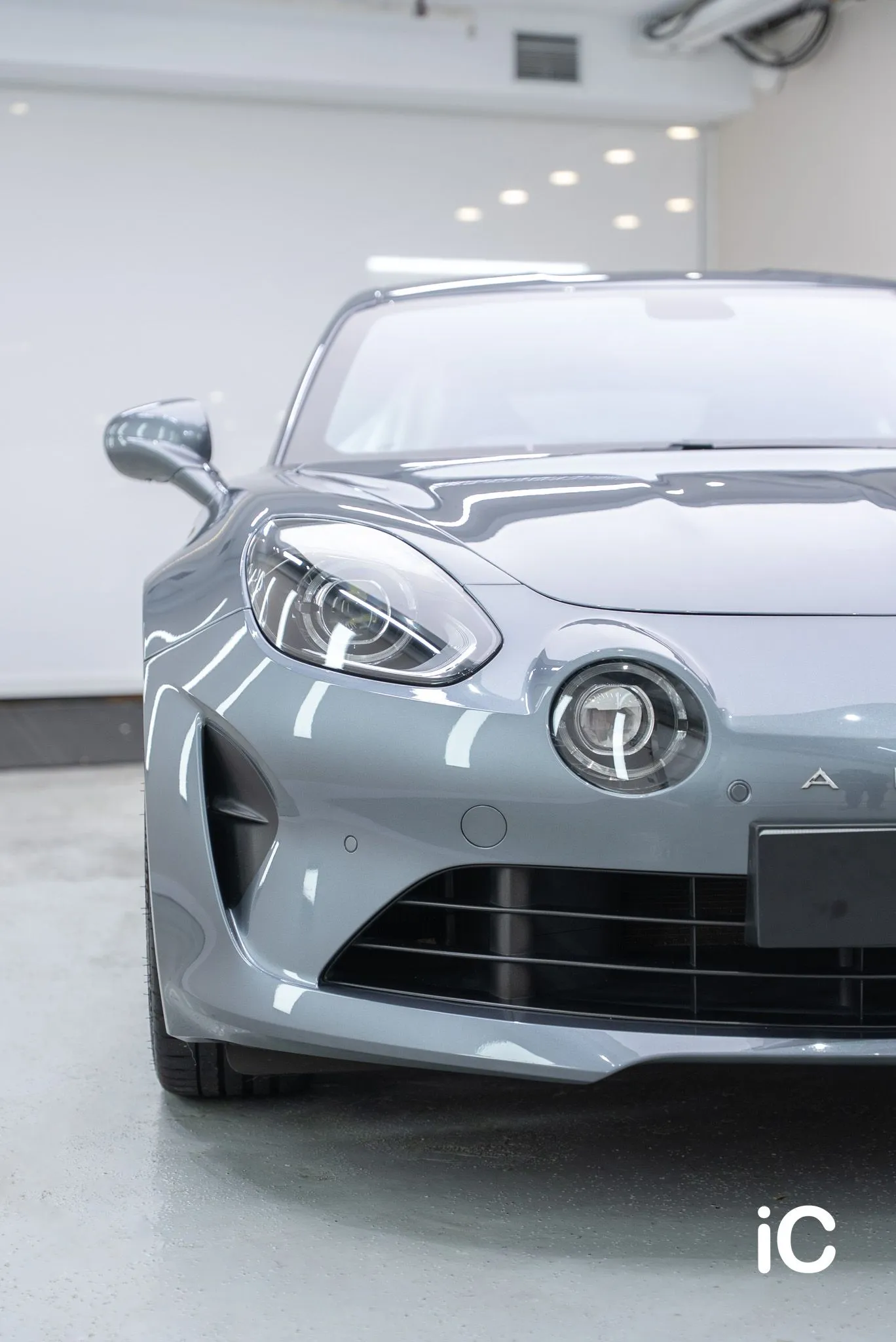 Alpine A110 鍍膜 施工作品