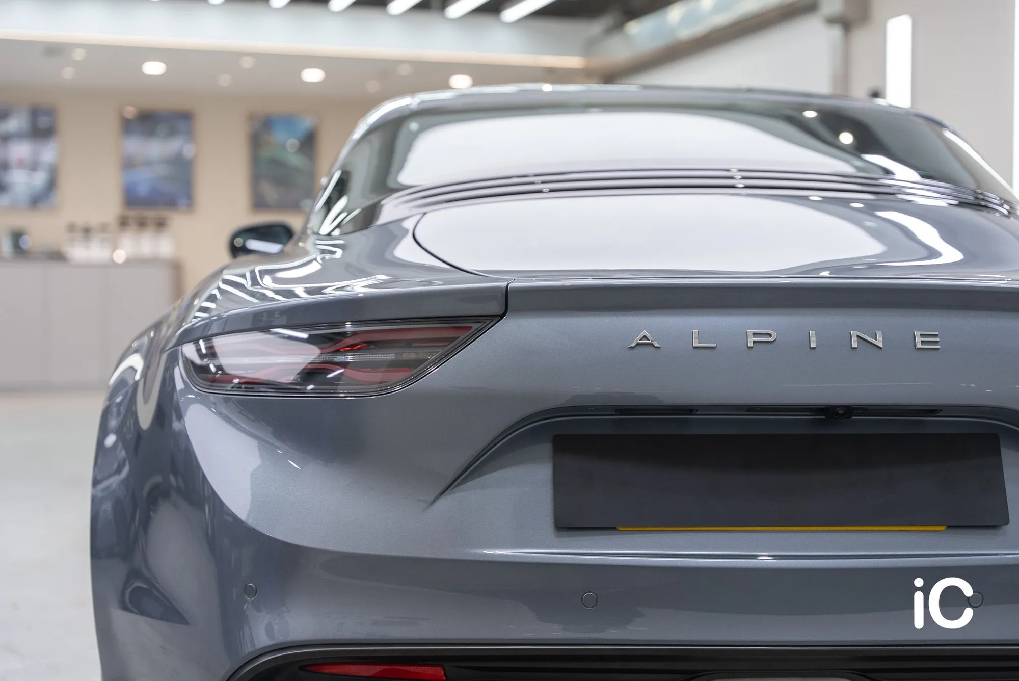 Alpine A110 鍍膜 施工作品