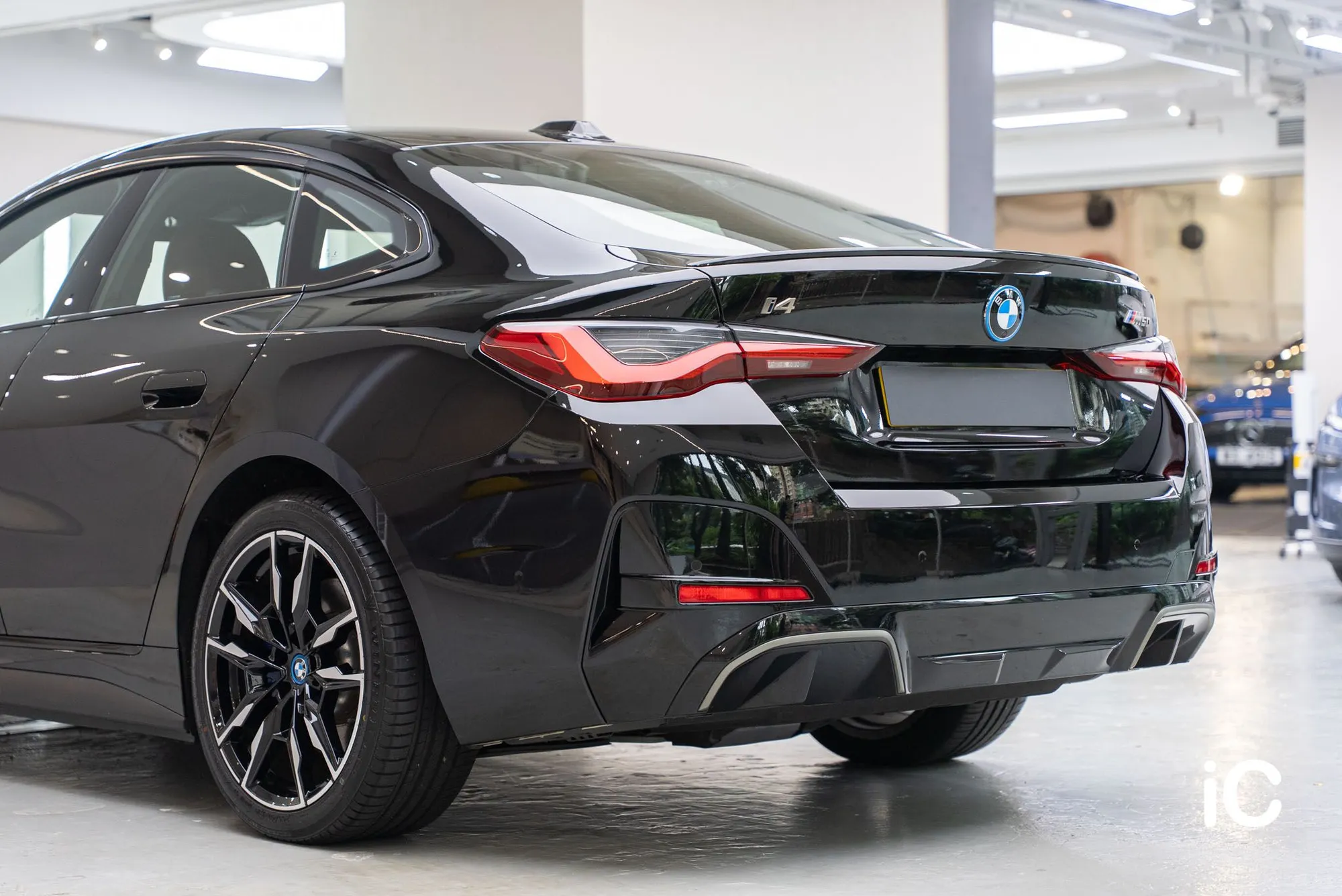 BMW i4 (M50) 轉色 PPF 施工作品