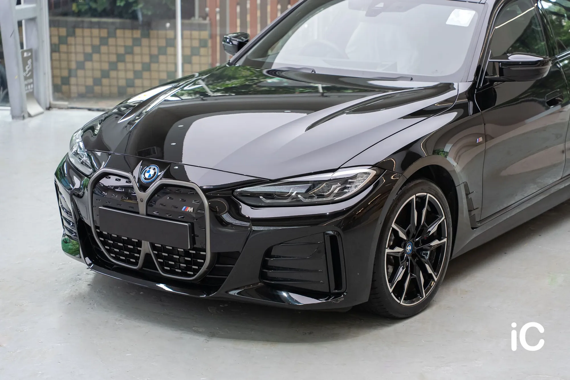 BMW i4 (M50) 轉色 PPF 施工作品