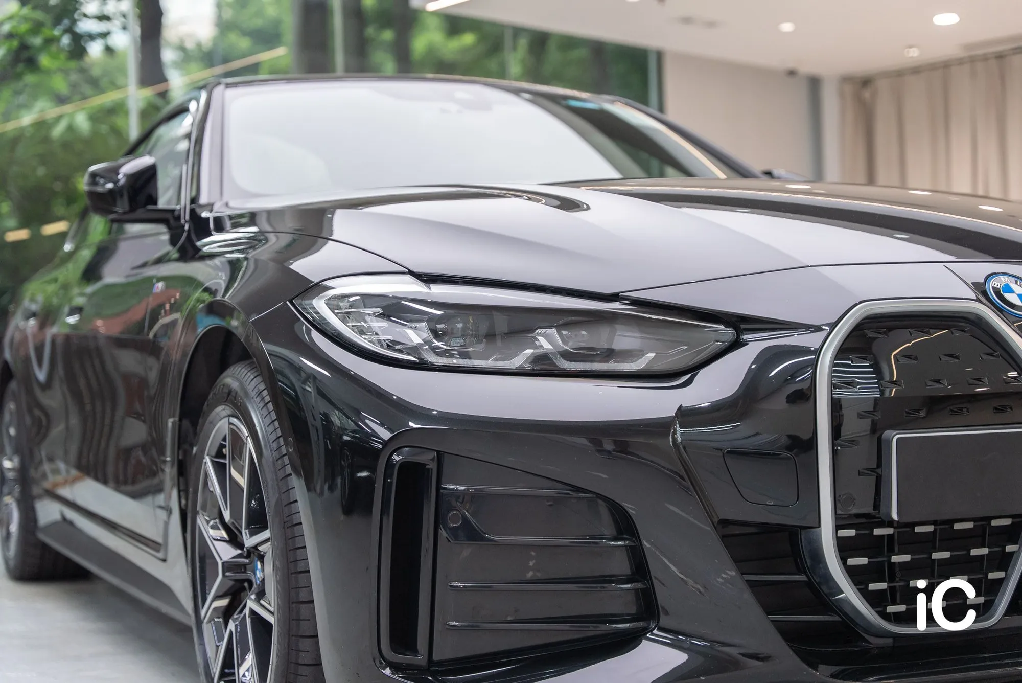BMW i4 (M Sport Edition) 透明 PPF 施工作品