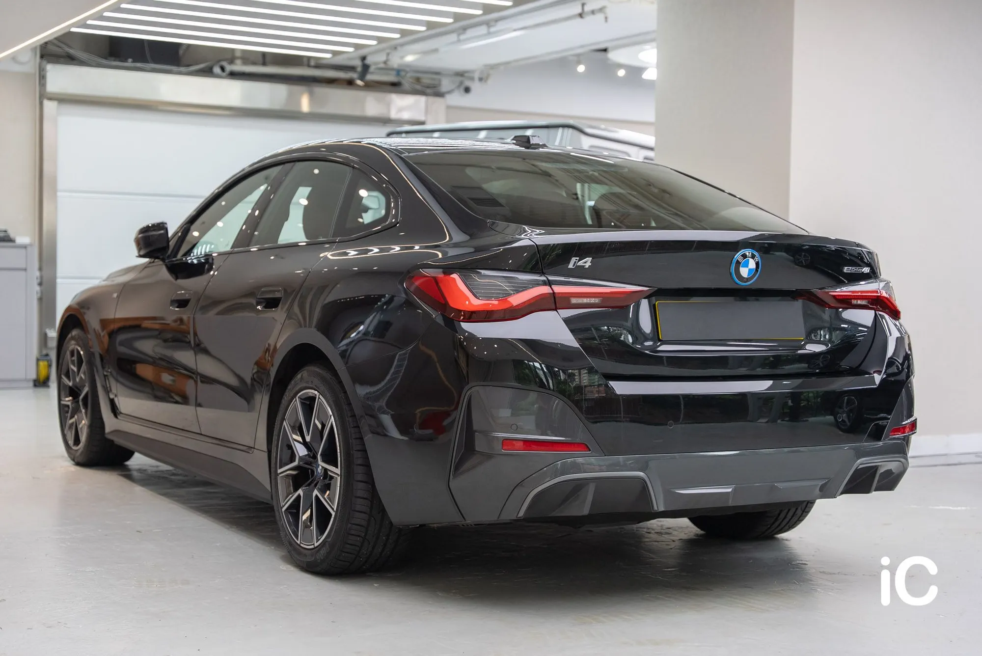 BMW i4 (M Sport Edition) 透明 PPF 施工作品