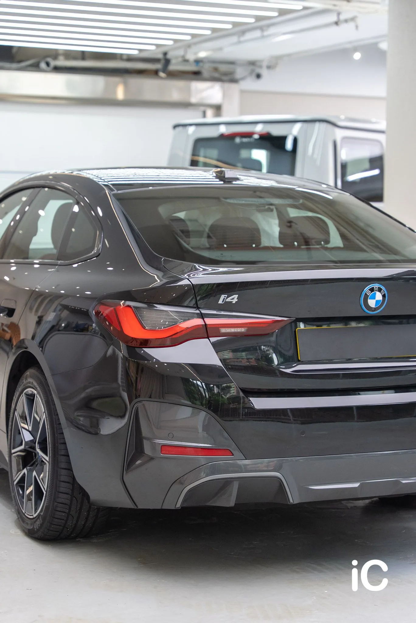 BMW i4 (M Sport Edition) 透明 PPF 施工作品