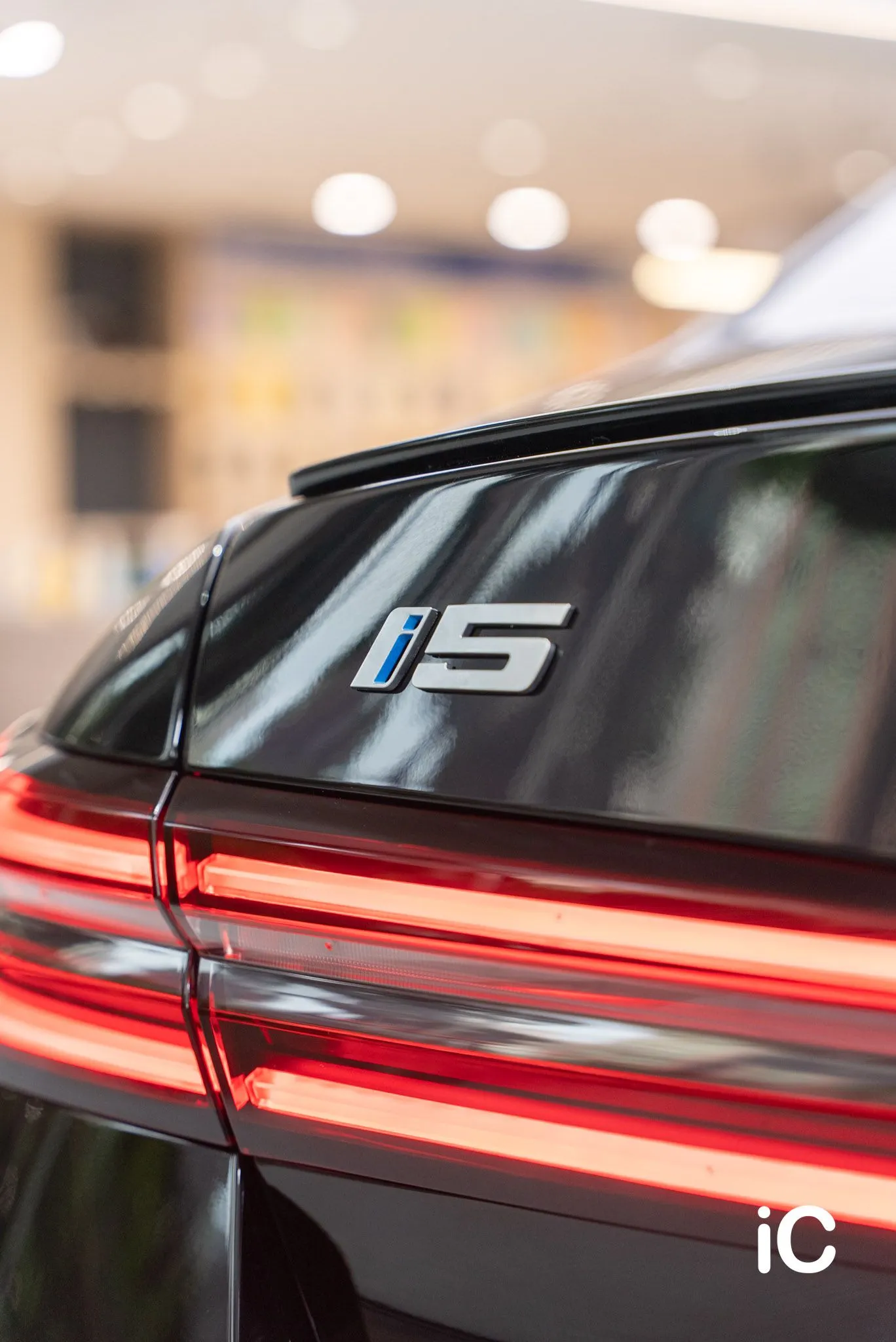 BMW i5 (M60) 轉色 PPF 施工作品