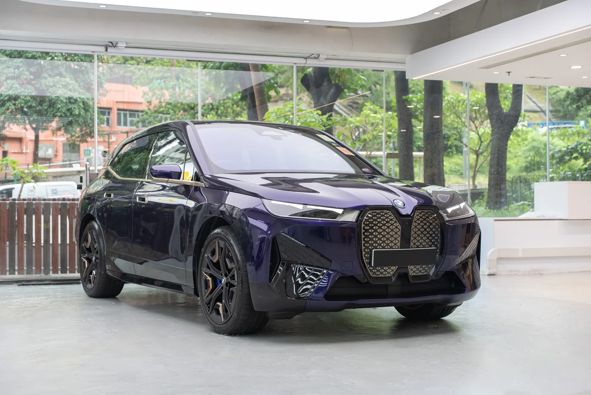 BMW iX 轉色 PPF 施工作品