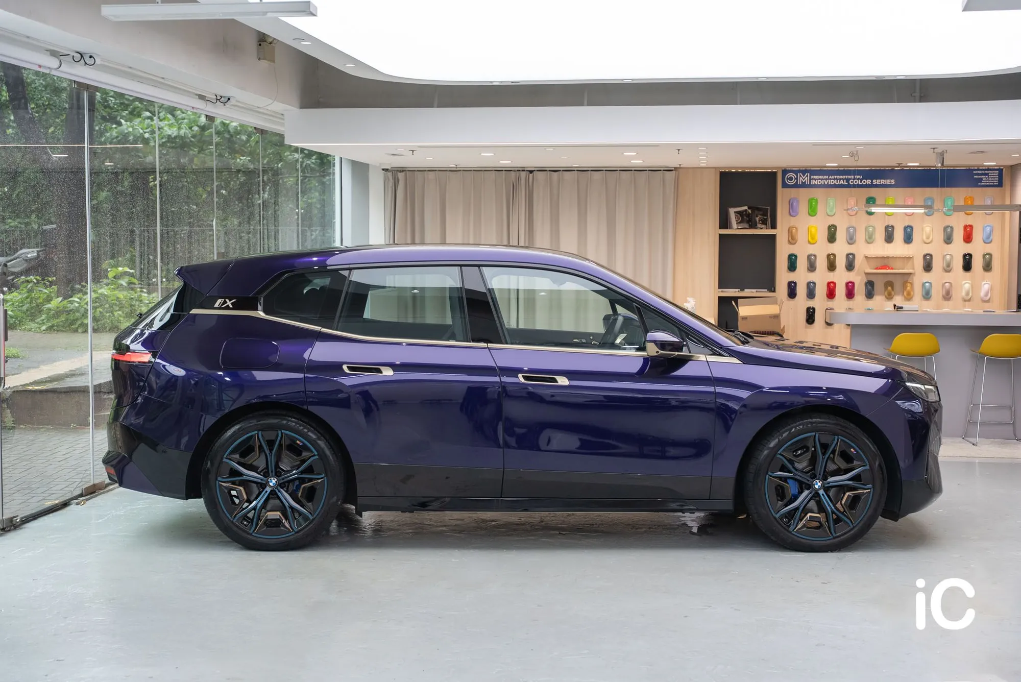 BMW iX 轉色 PPF 施工作品