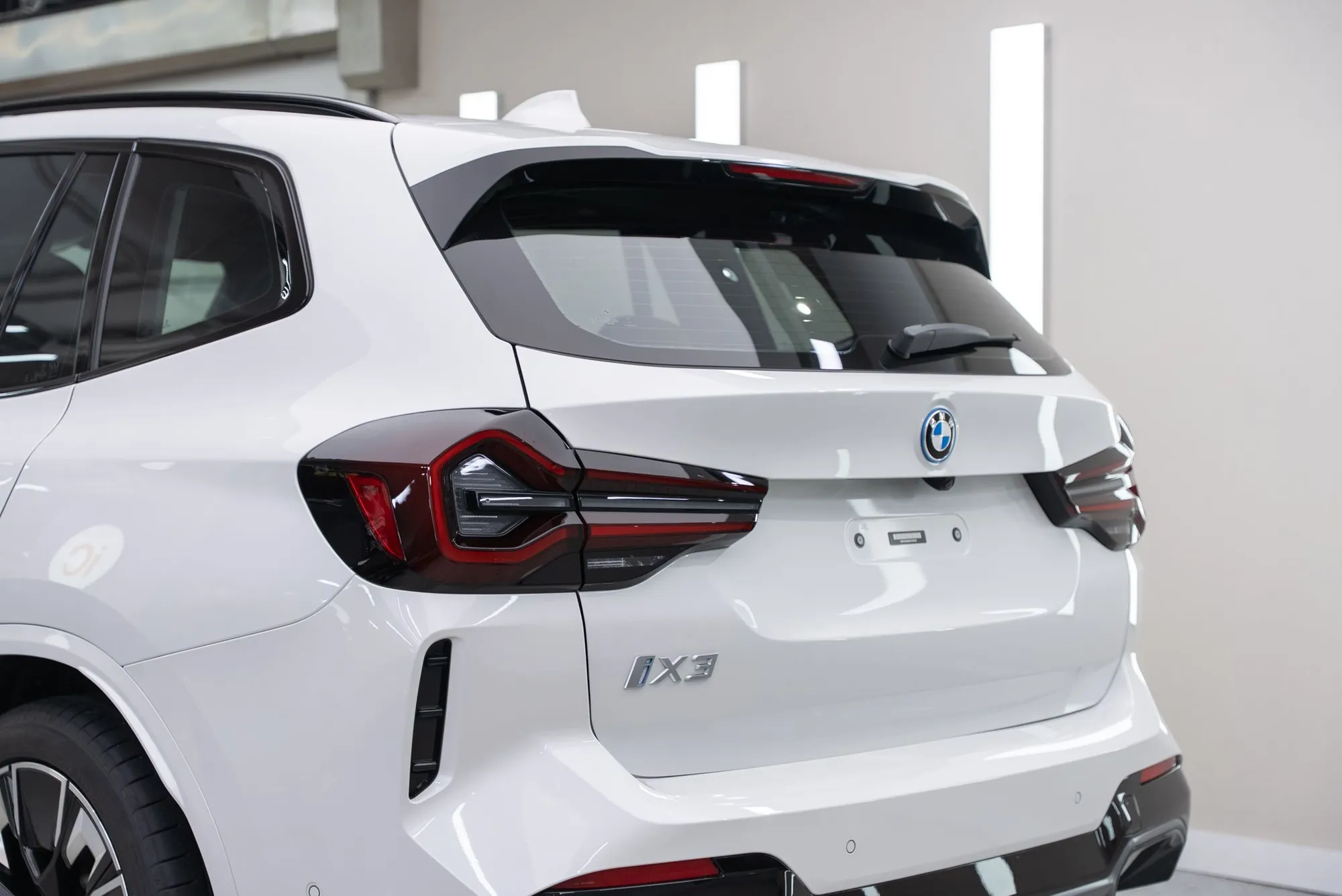 BMW iX3 (M Sport Edition) 鍍膜 施工作品