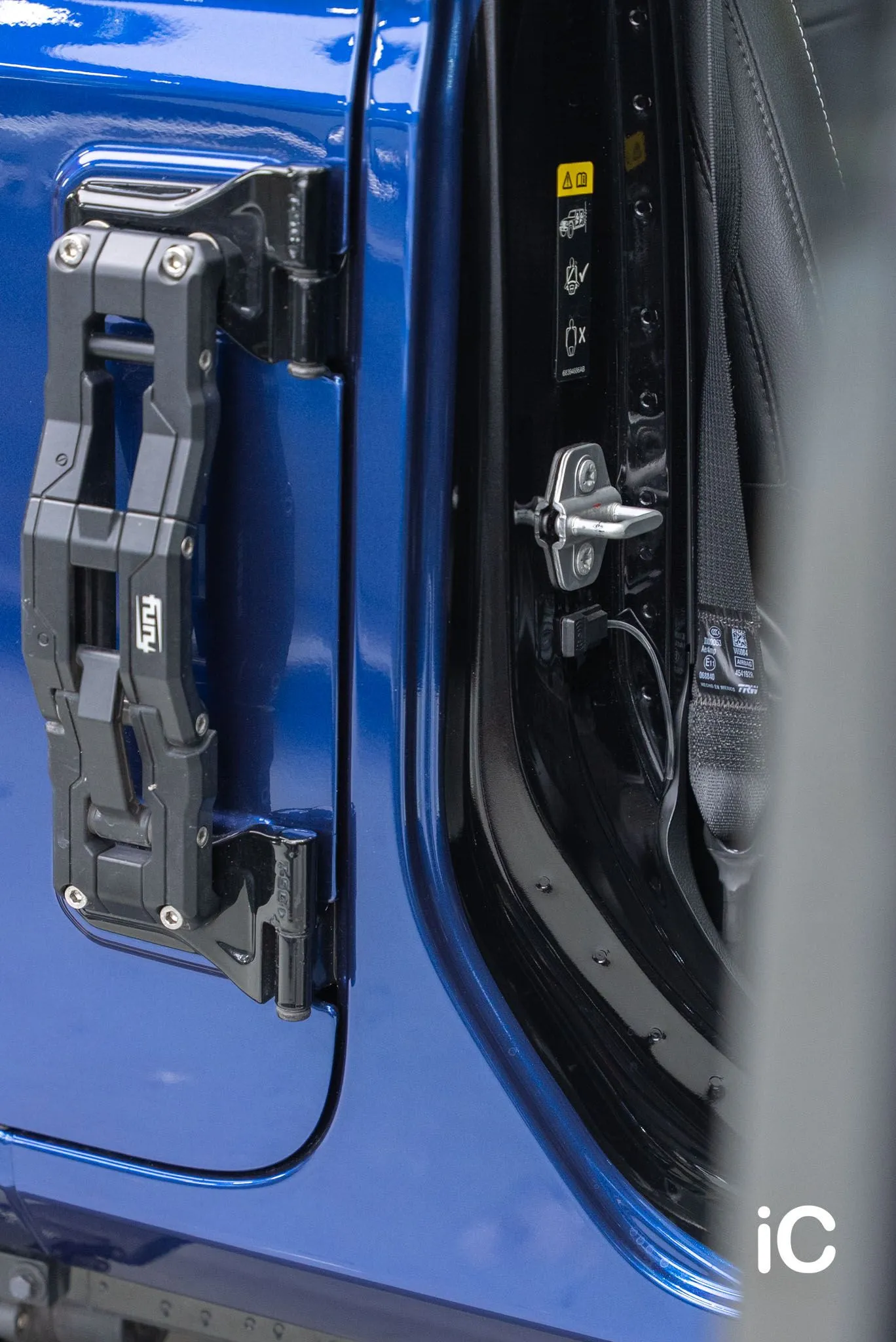 Jeep Wrangler 轉色 PPF 施工作品