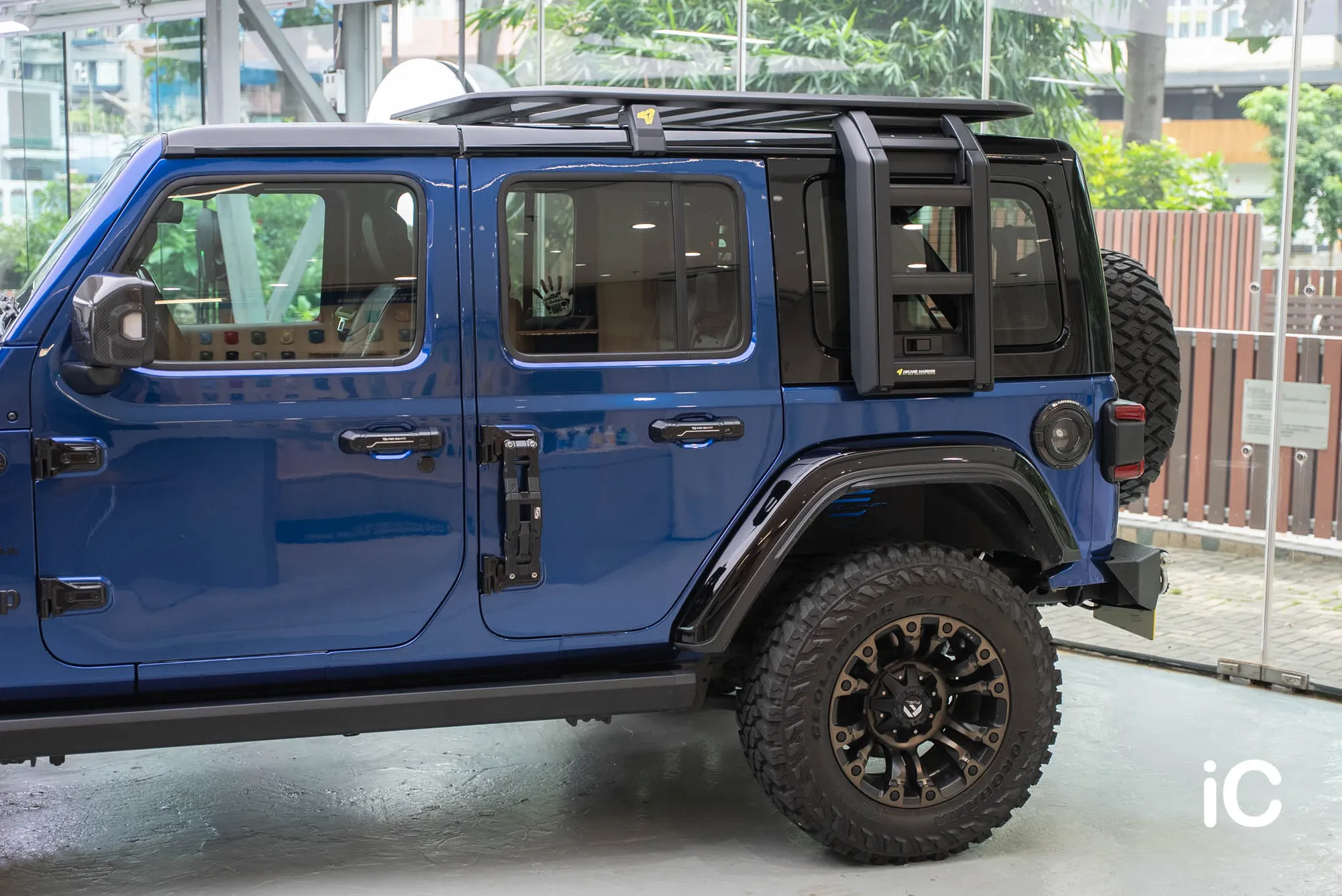 Jeep Wrangler 轉色 PPF 施工作品
