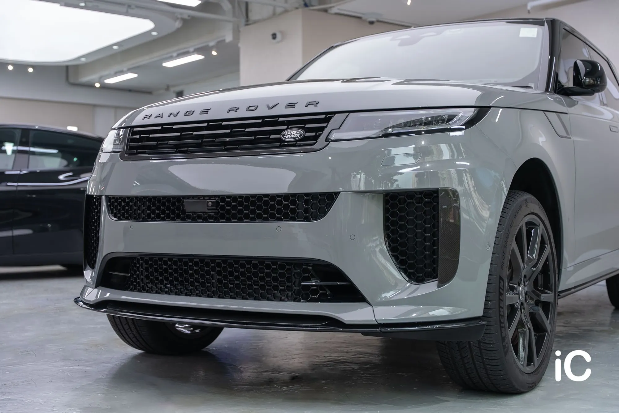 Land Rover Range Rover ( Evoque / Sport ) 透明 PPF 施工作品