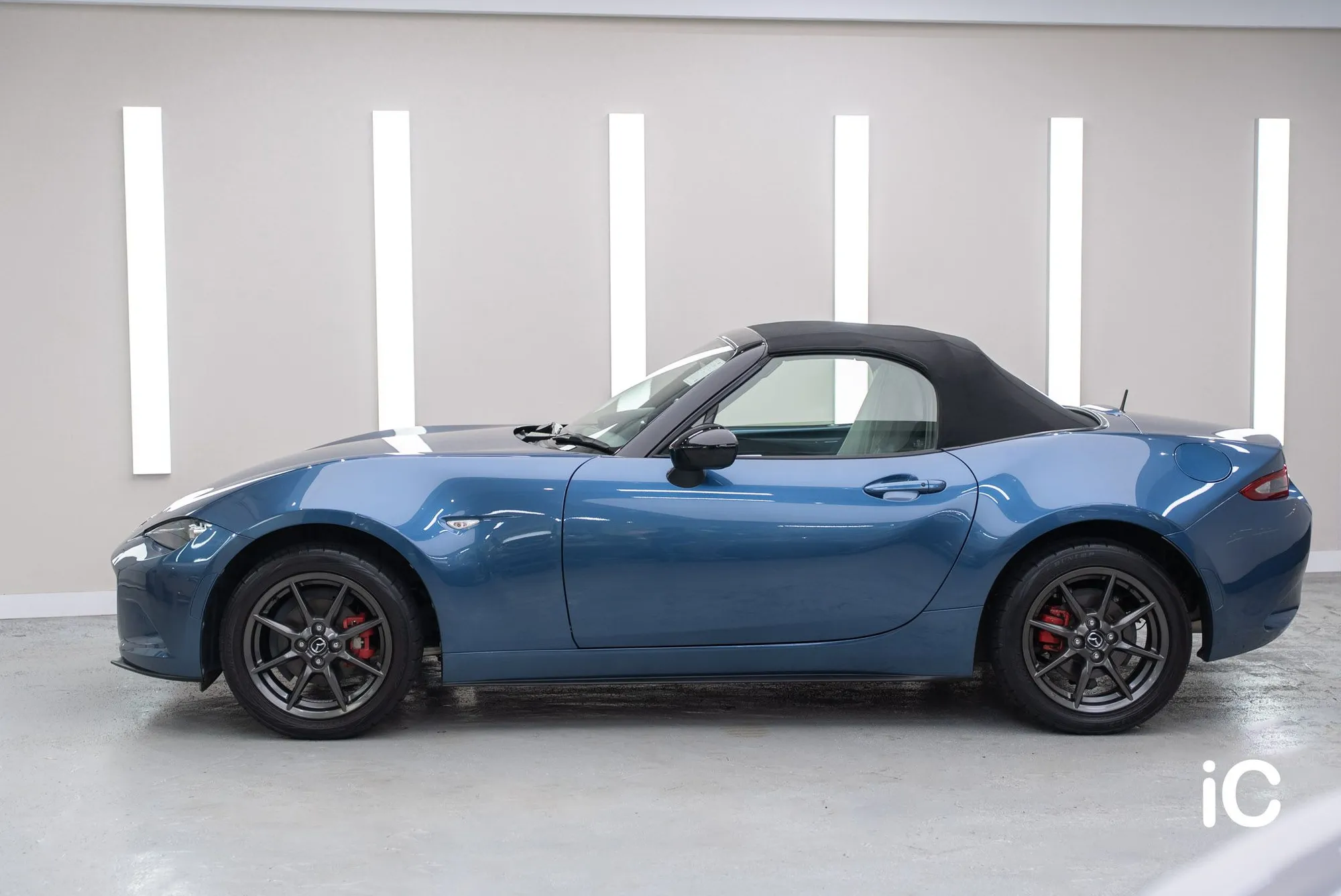 Mazda MX-5 鍍膜 施工作品