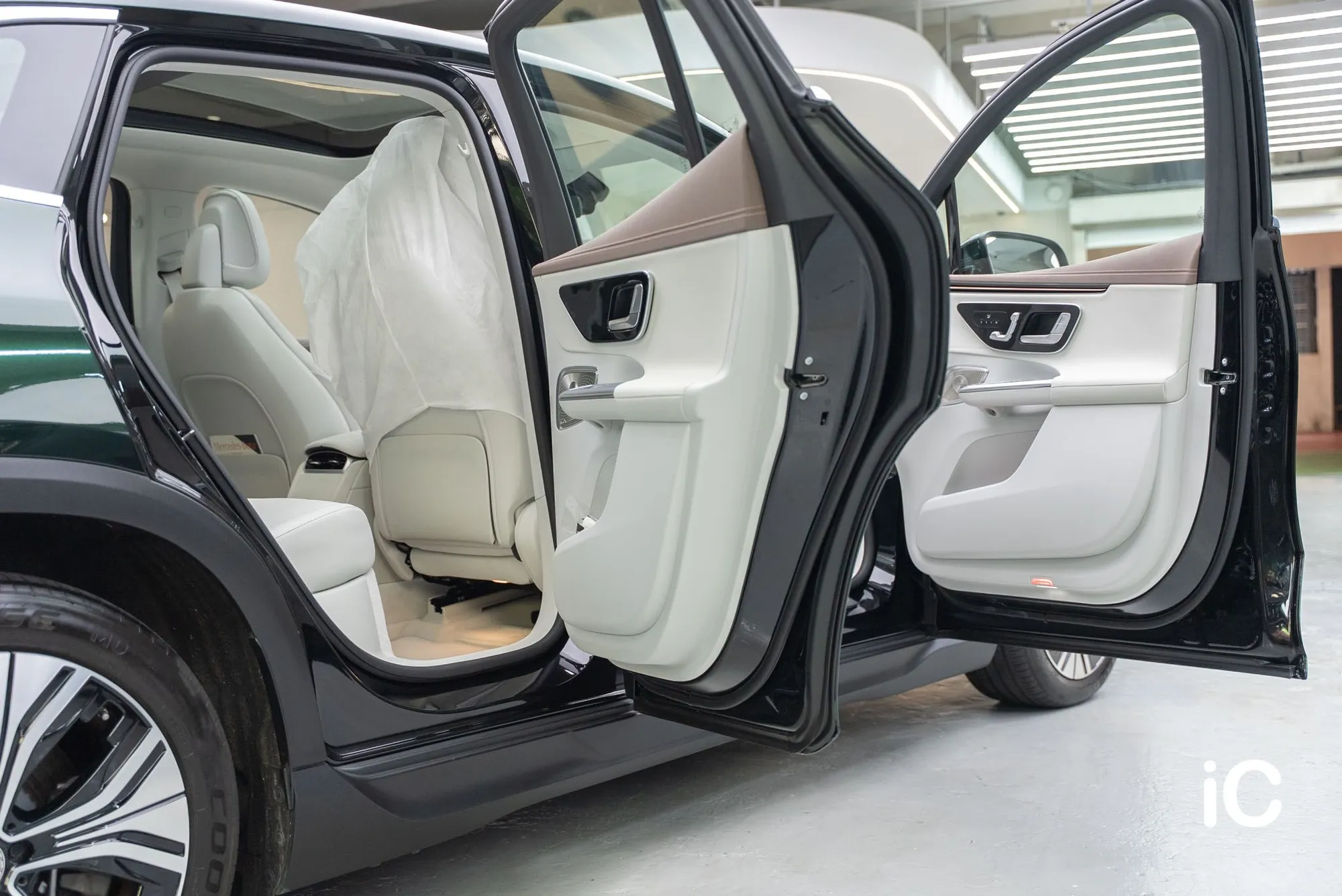 Mercedes Benz EQE SUV 轉色 PPF 施工作品