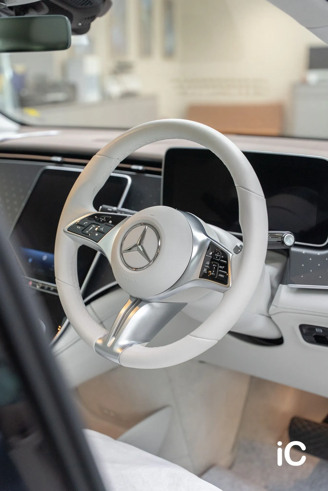 Mercedes Benz EQE SUV 轉色 PPF 施工作品