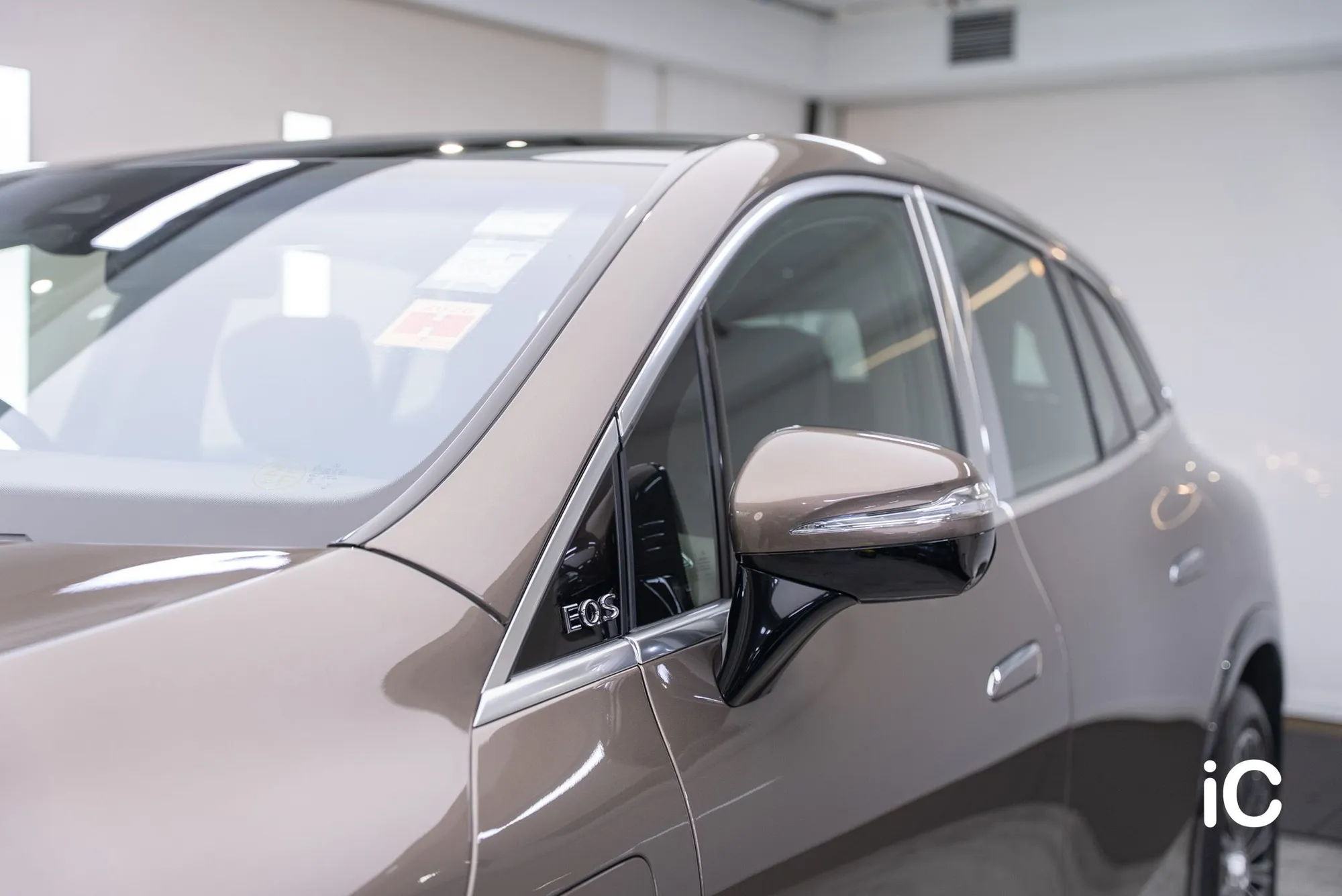 Mercedes Benz EQS SUV 鍍膜 施工作品