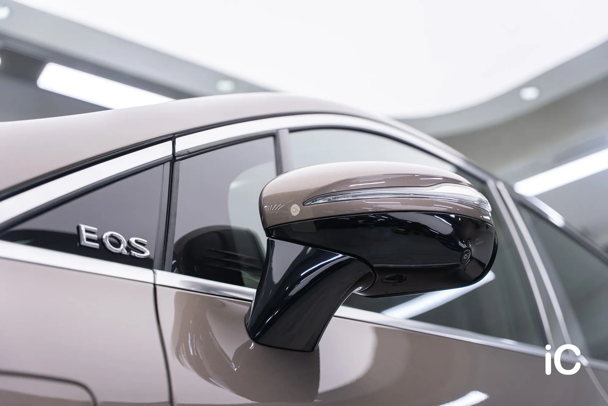 Mercedes Benz EQS SUV 鍍膜 施工作品