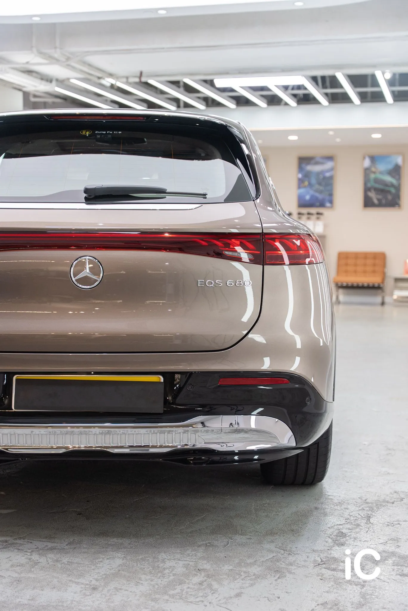 Mercedes Benz EQS SUV 鍍膜 施工作品