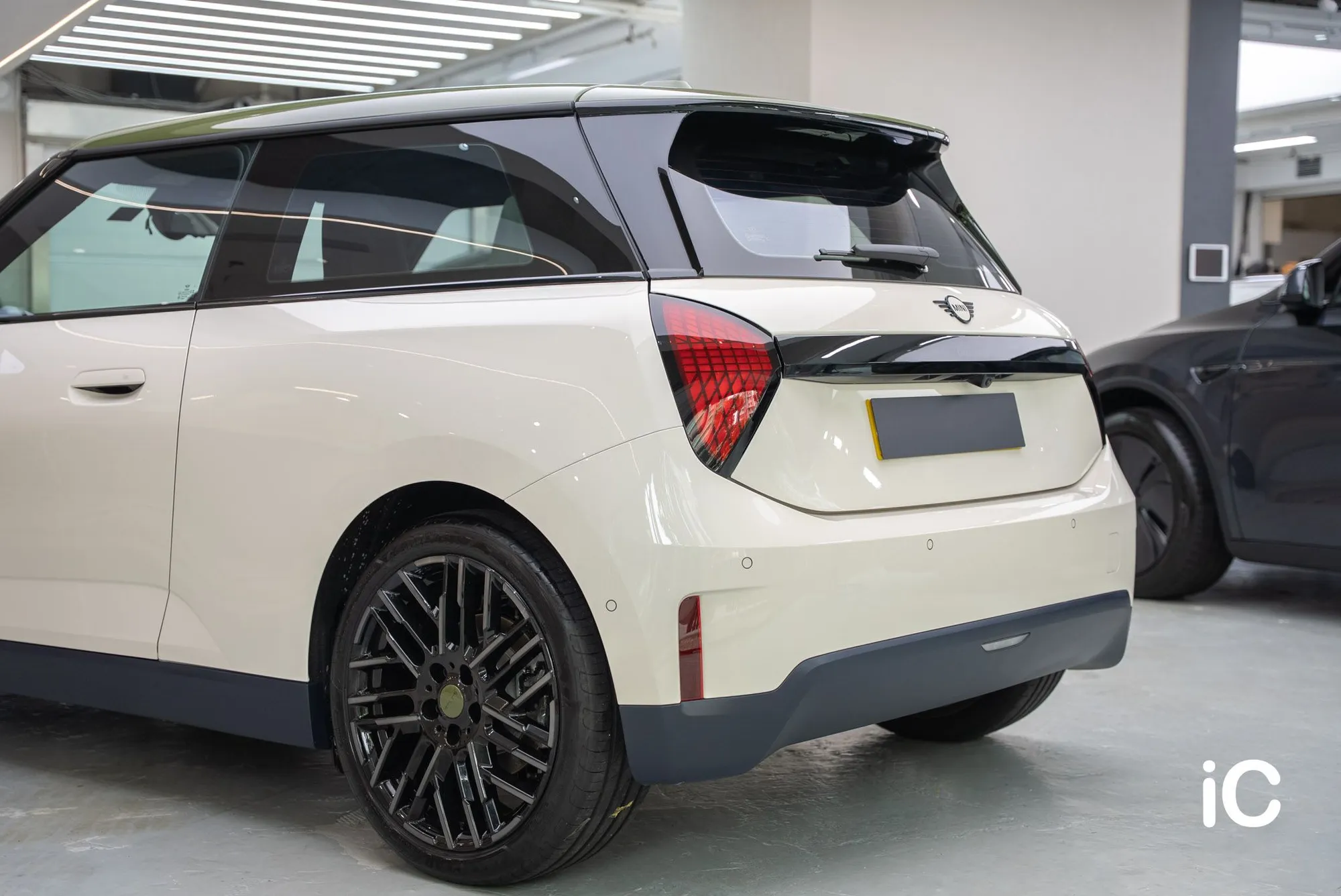 MINI Cooper / S / SE 透明 PPF 施工作品