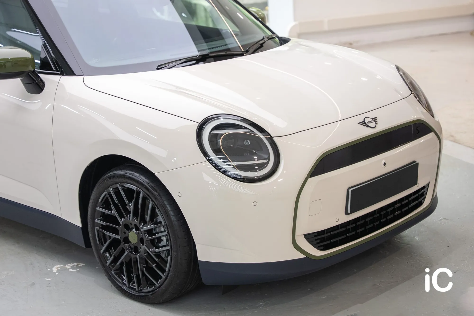 MINI Cooper / S / SE 透明 PPF 施工作品