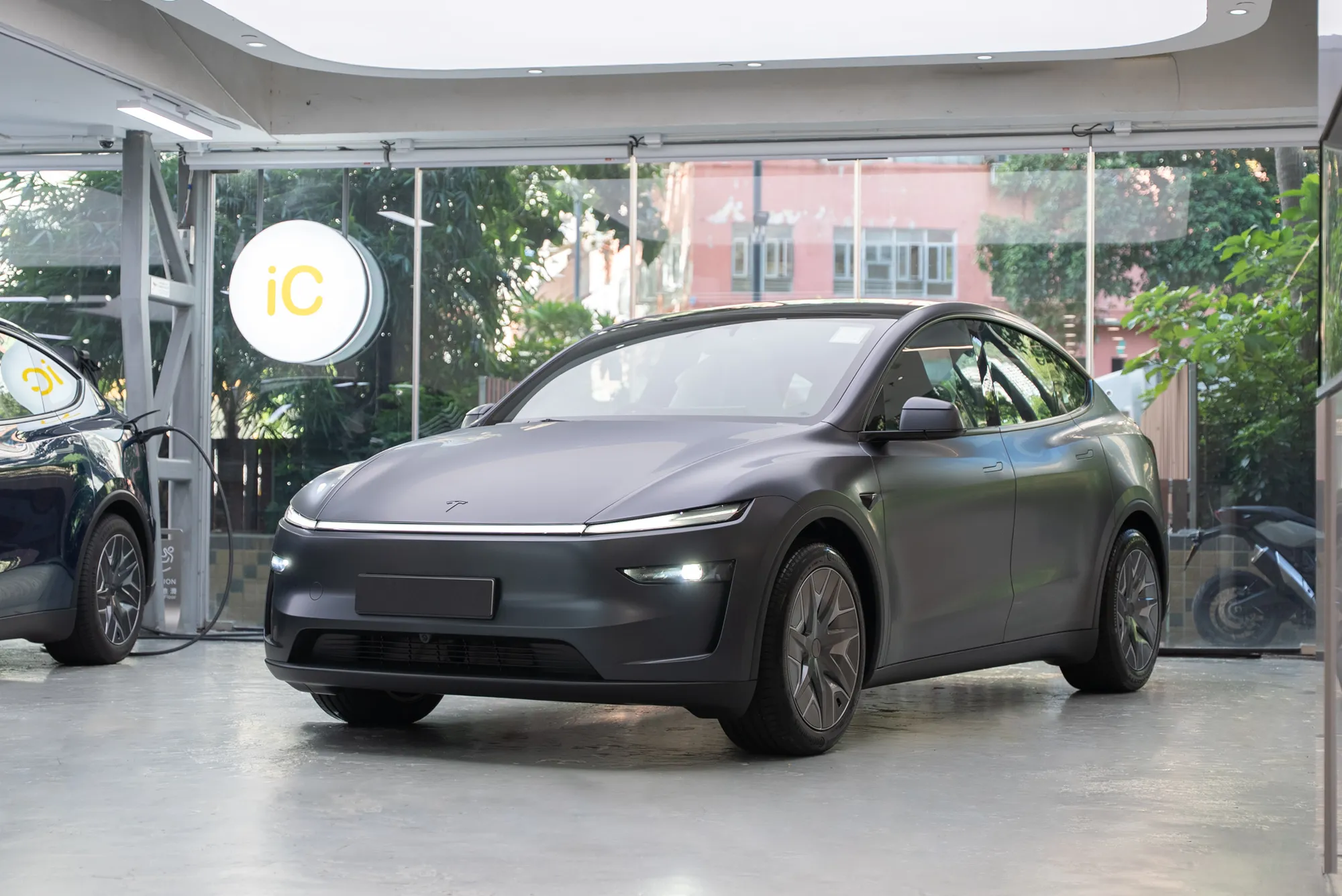 Tesla Model Y L 透明 PPF 施工作品