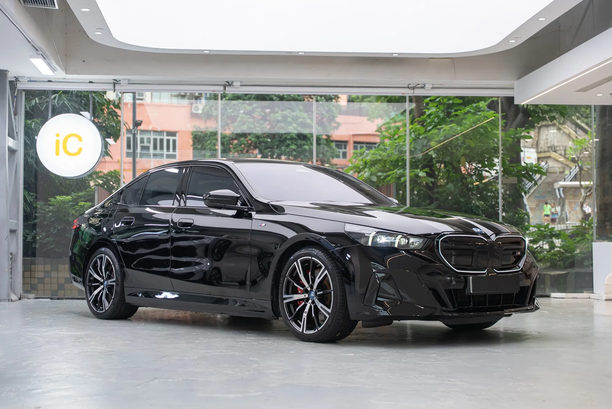 BMW i5 (M60) 轉色 PPF 施工作品