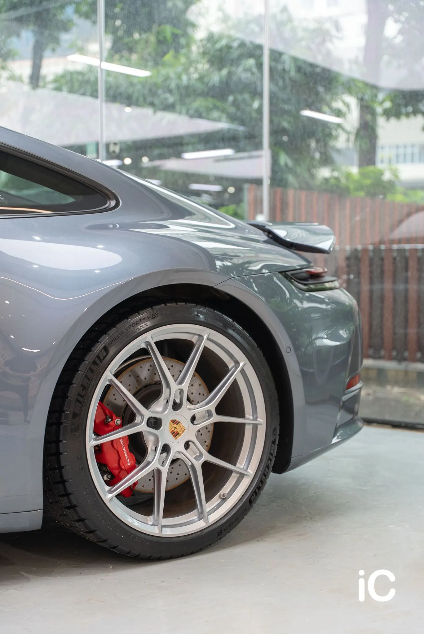 Porsche 911 透明 PPF 施工作品