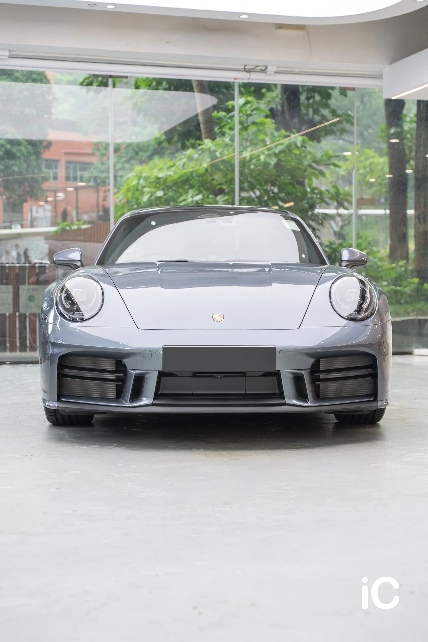 Porsche 911 透明 PPF 施工作品