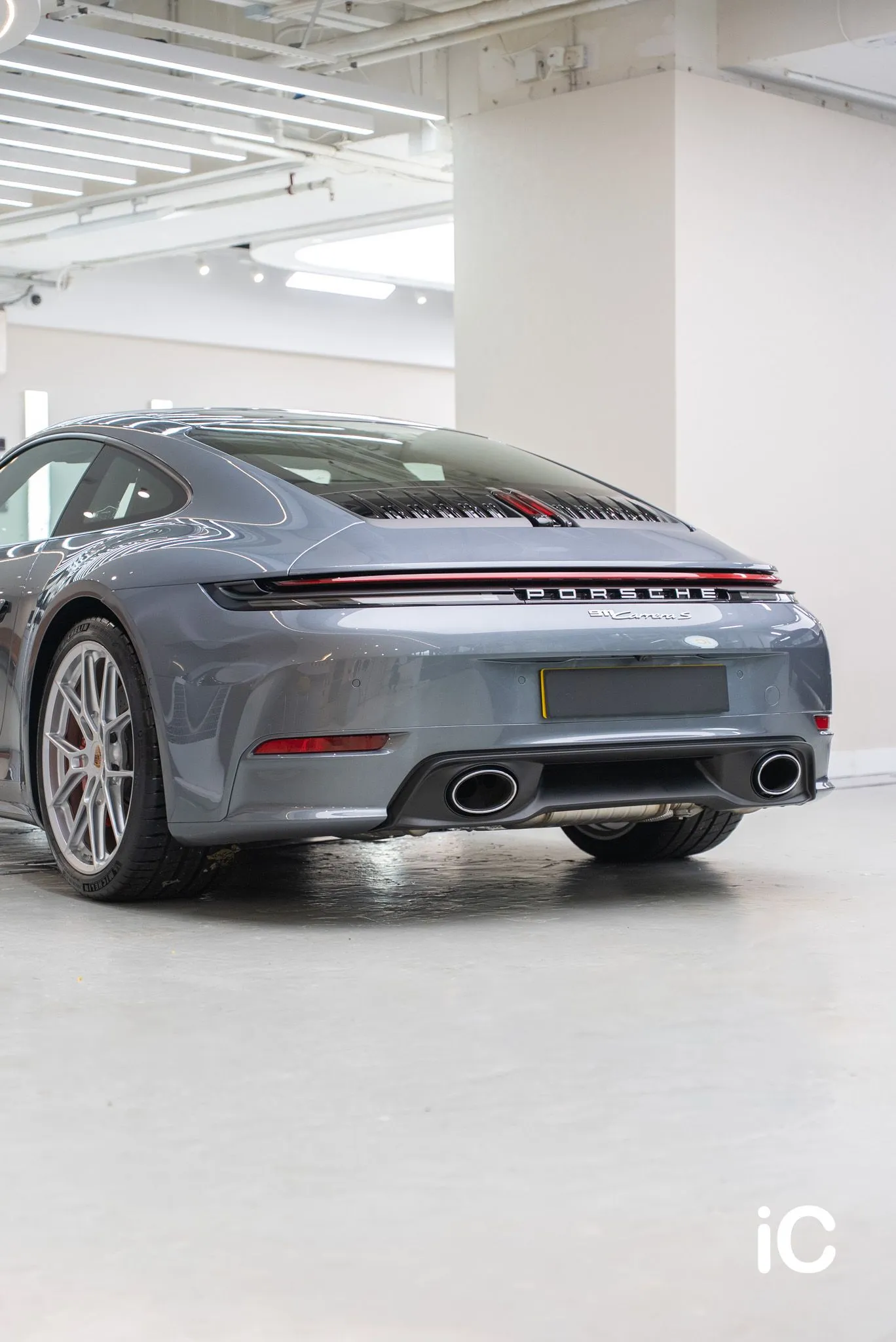Porsche 911 透明 PPF 施工作品