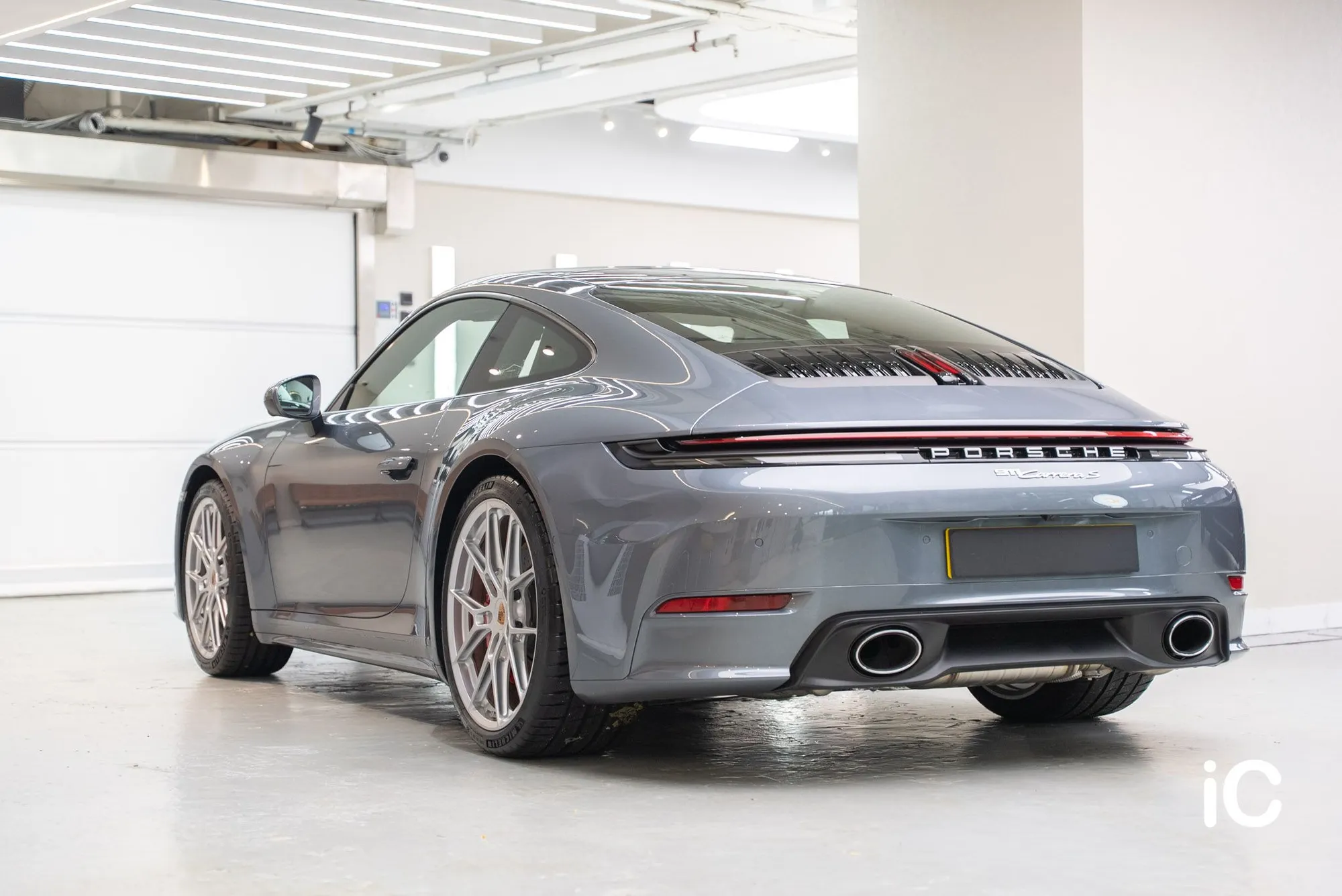 Porsche 911 透明 PPF 施工作品