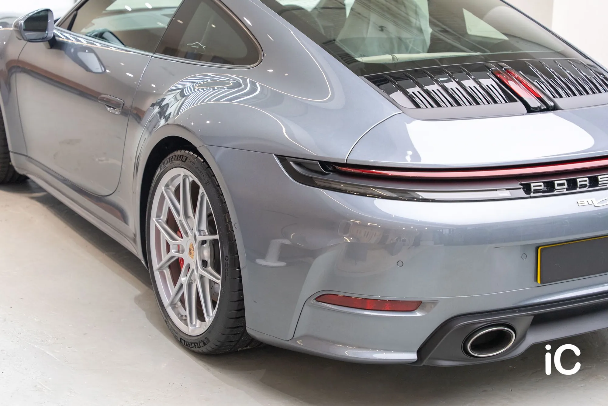 Porsche 911 透明 PPF 施工作品