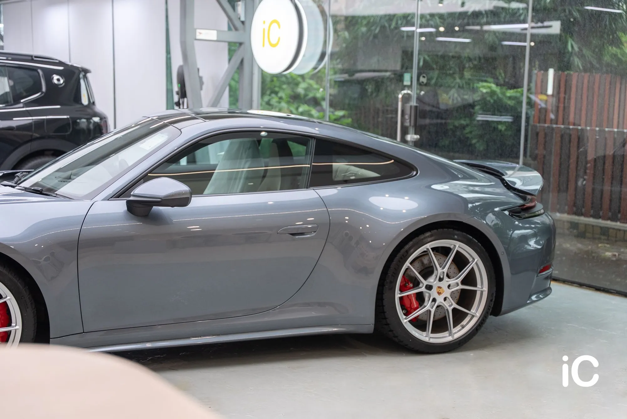Porsche 911 透明 PPF 施工作品