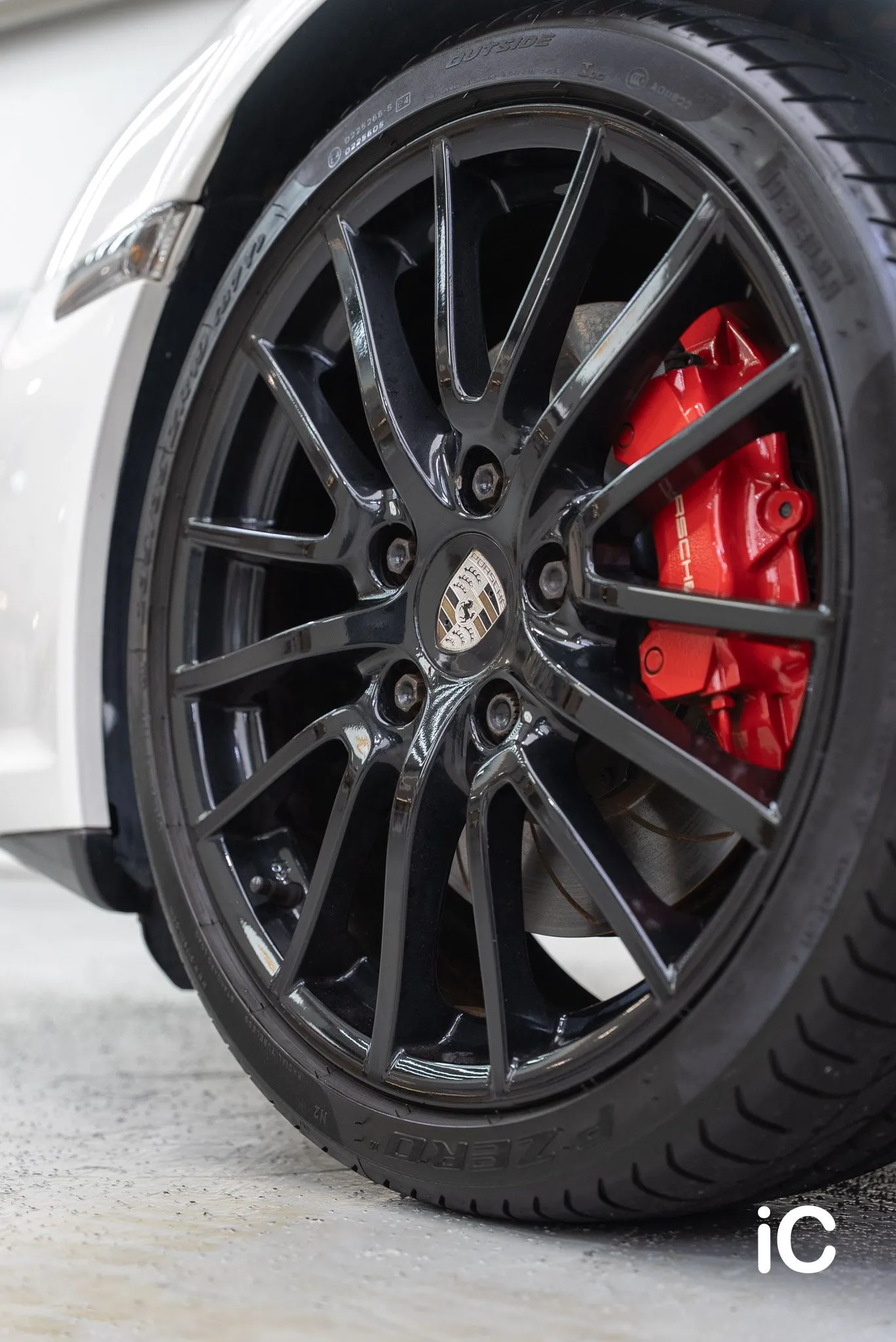 Porsche 911 透明 PPF 施工作品