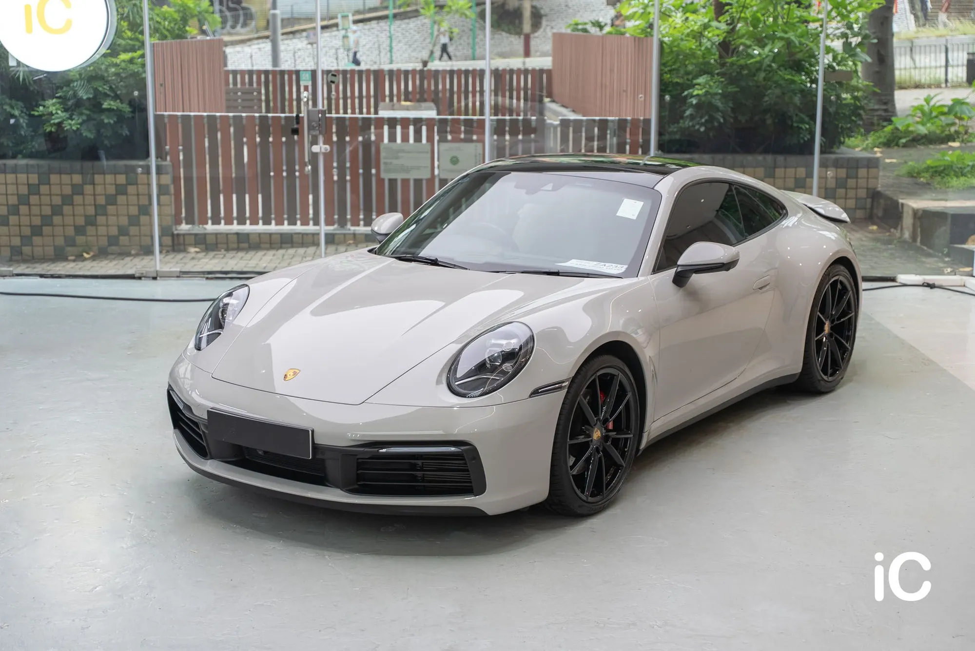 Porsche 911 透明 PPF 施工作品