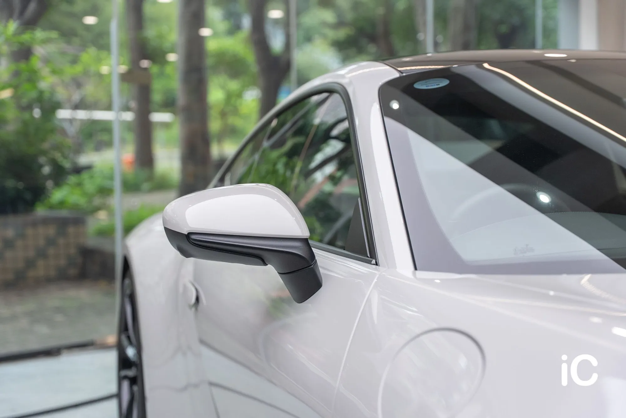 Porsche 911 透明 PPF 施工作品
