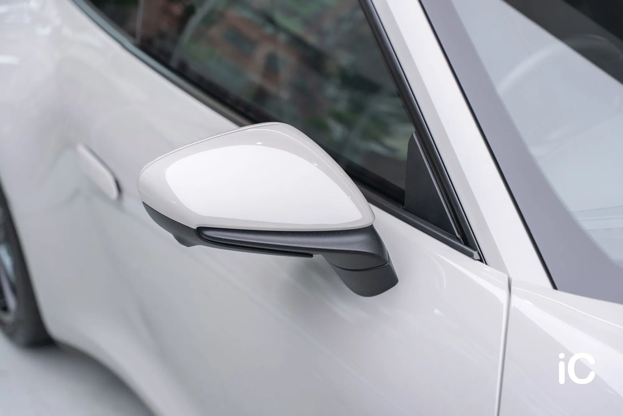 Porsche 911 透明 PPF 施工作品
