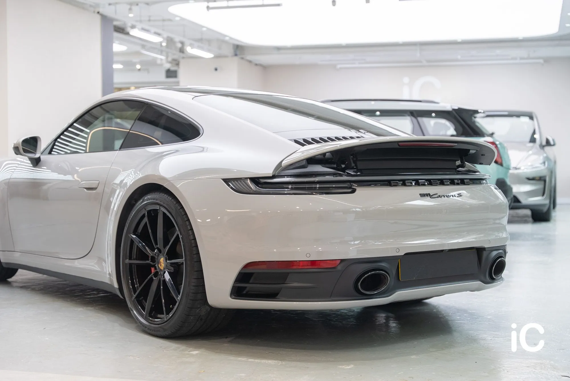 Porsche 911 透明 PPF 施工作品