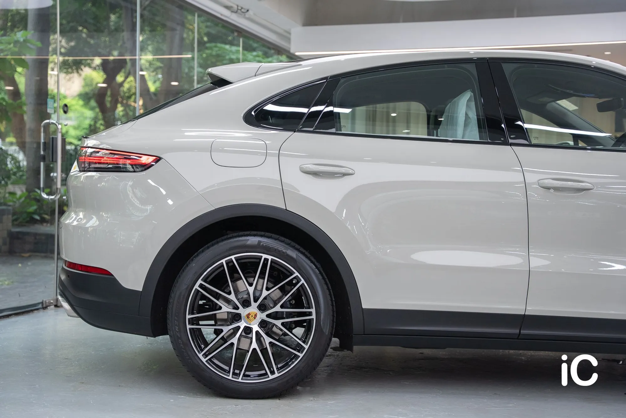 Porsche Cayenne / S 轉色 PPF 施工作品
