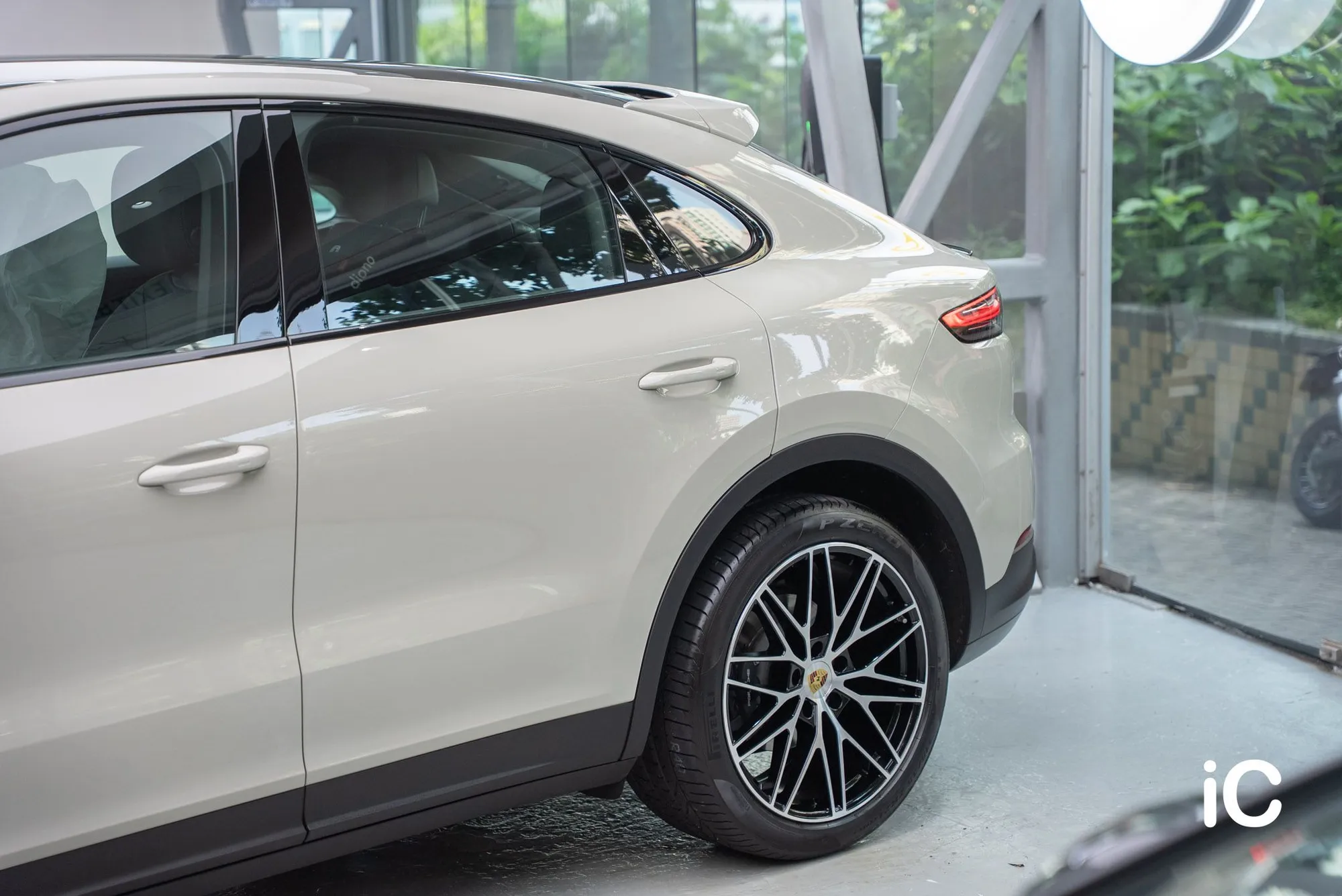 Porsche Cayenne / S 轉色 PPF 施工作品