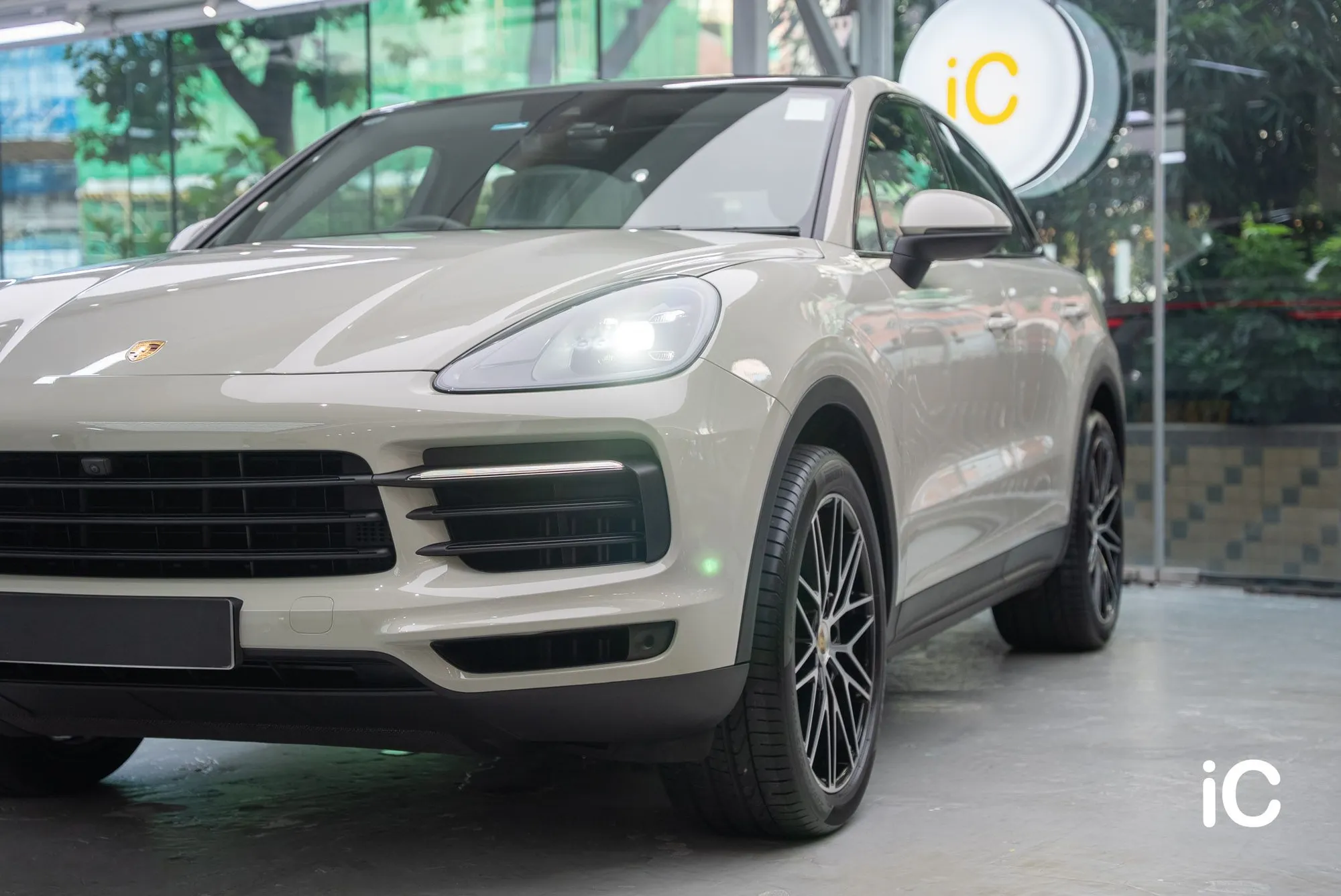 Porsche Cayenne / S 轉色 PPF 施工作品