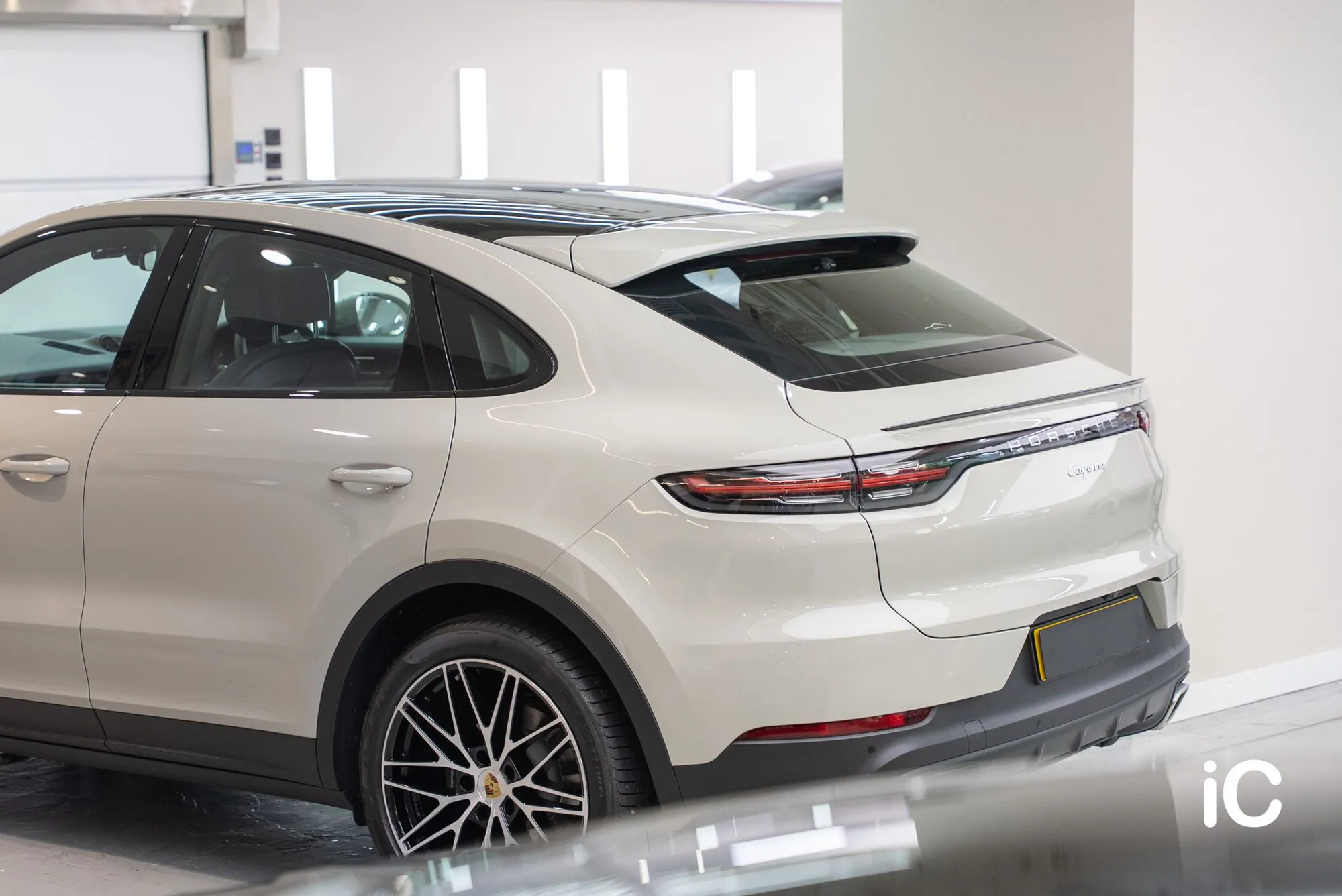 Porsche Cayenne / S 轉色 PPF 施工作品