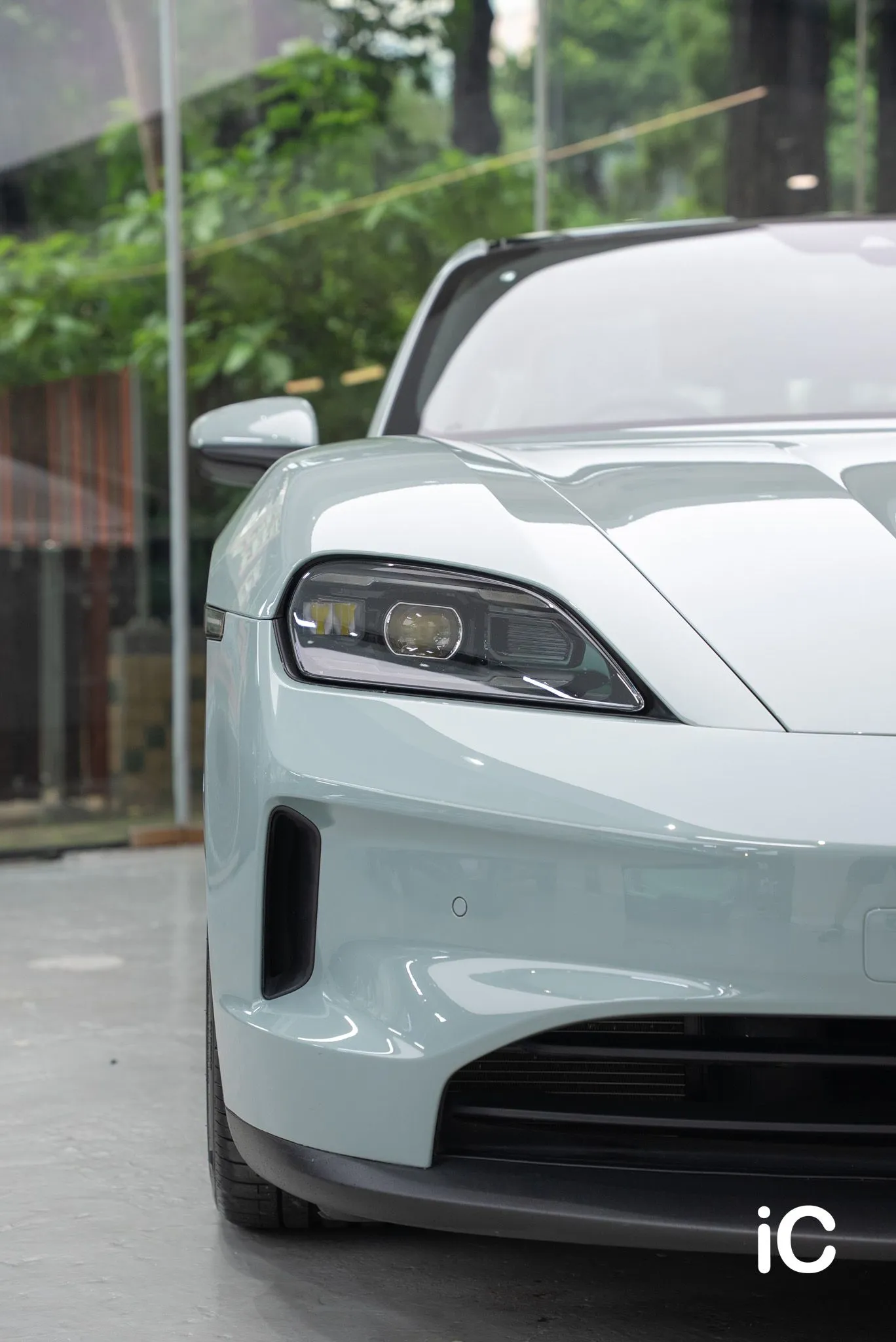 Porsche Taycan 透明 PPF 施工作品