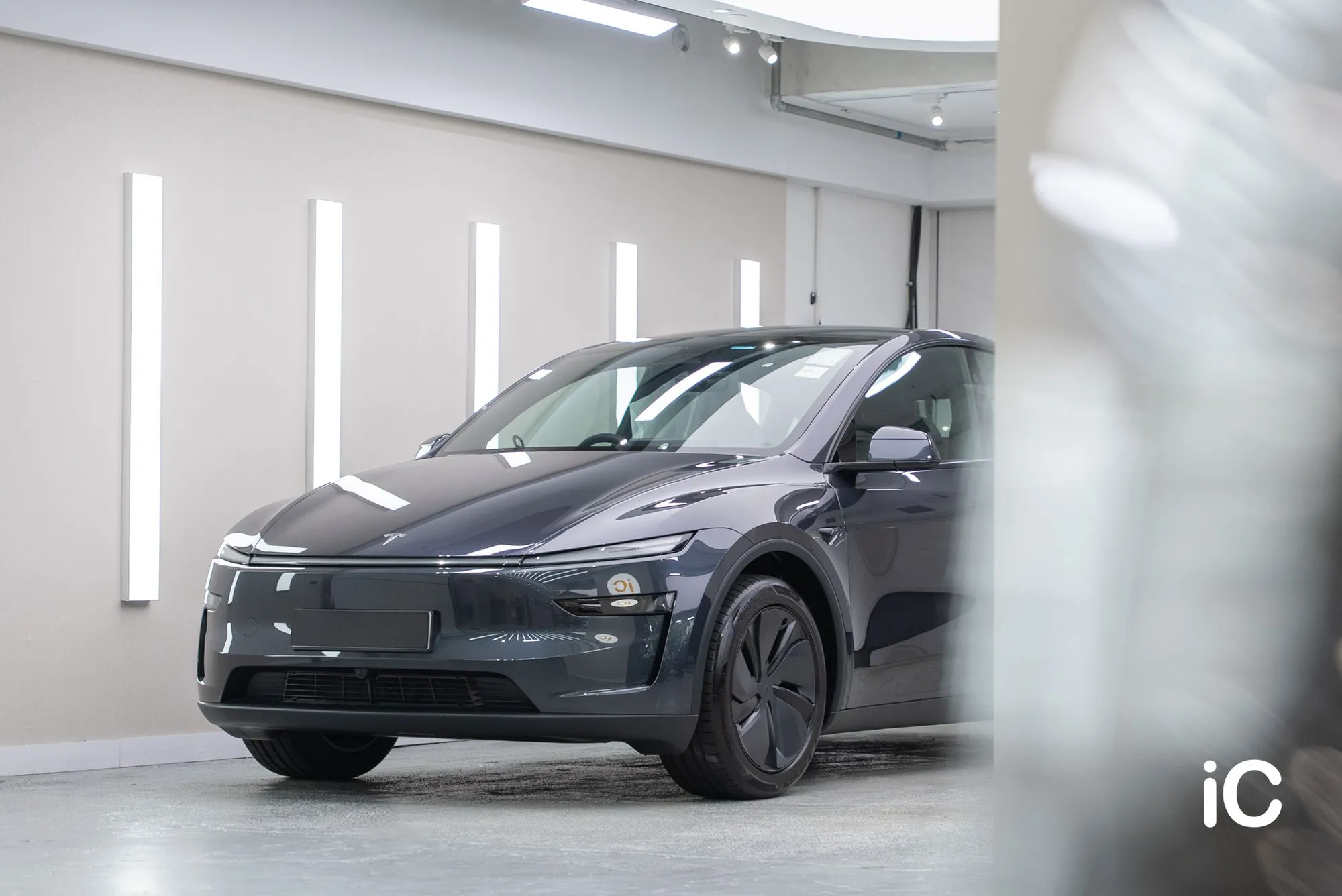 Tesla Model Y 鍍膜 施工作品