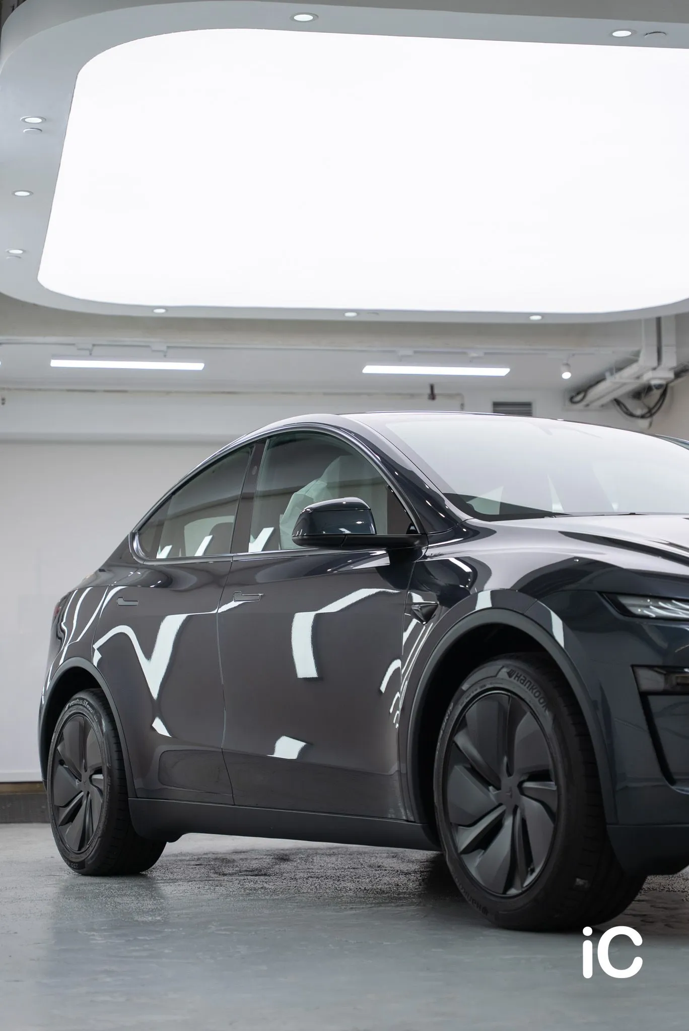 Tesla Model Y 鍍膜 施工作品